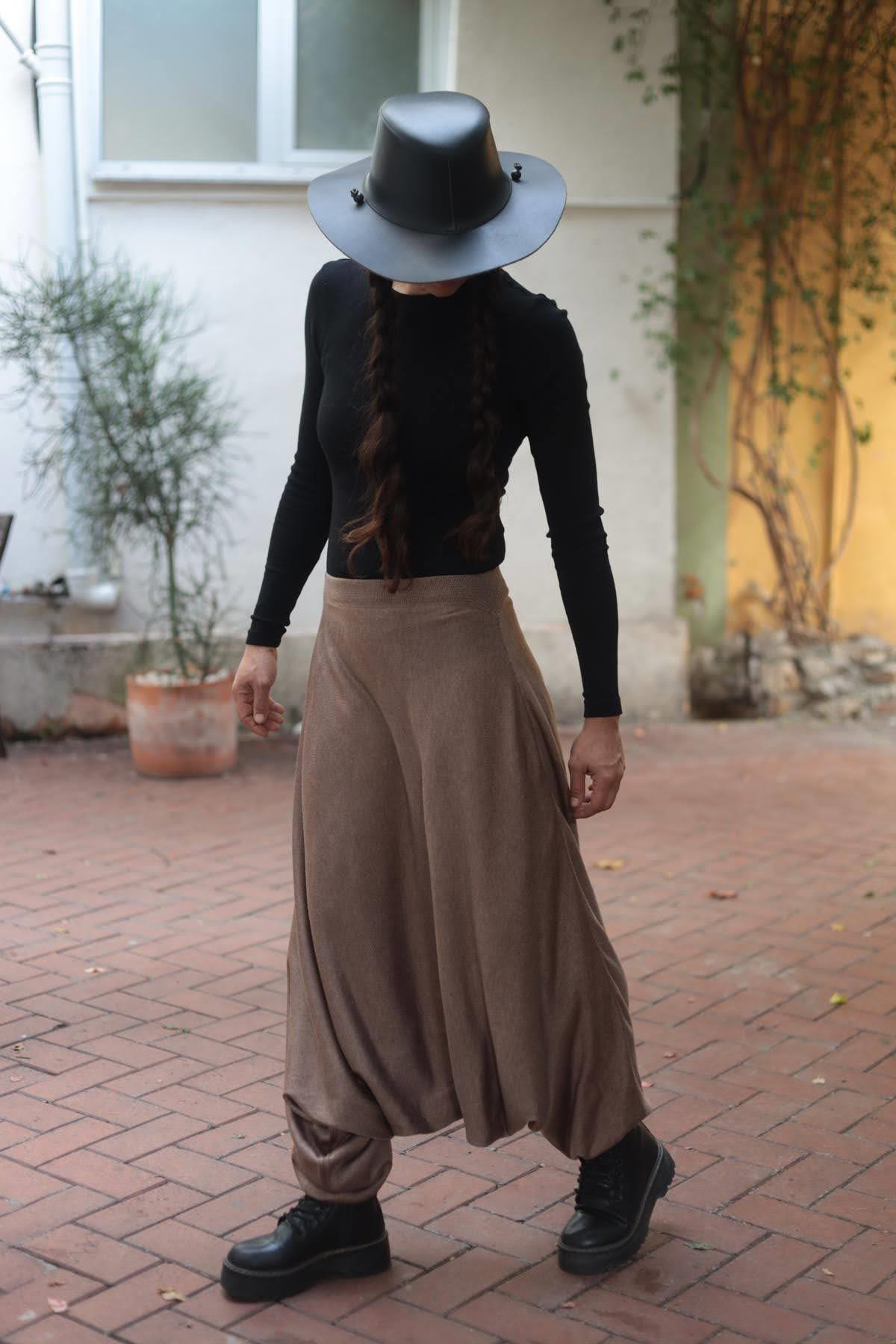 Sütlü Kahve Beli ve Paçası Lastikli Triko Şalvar