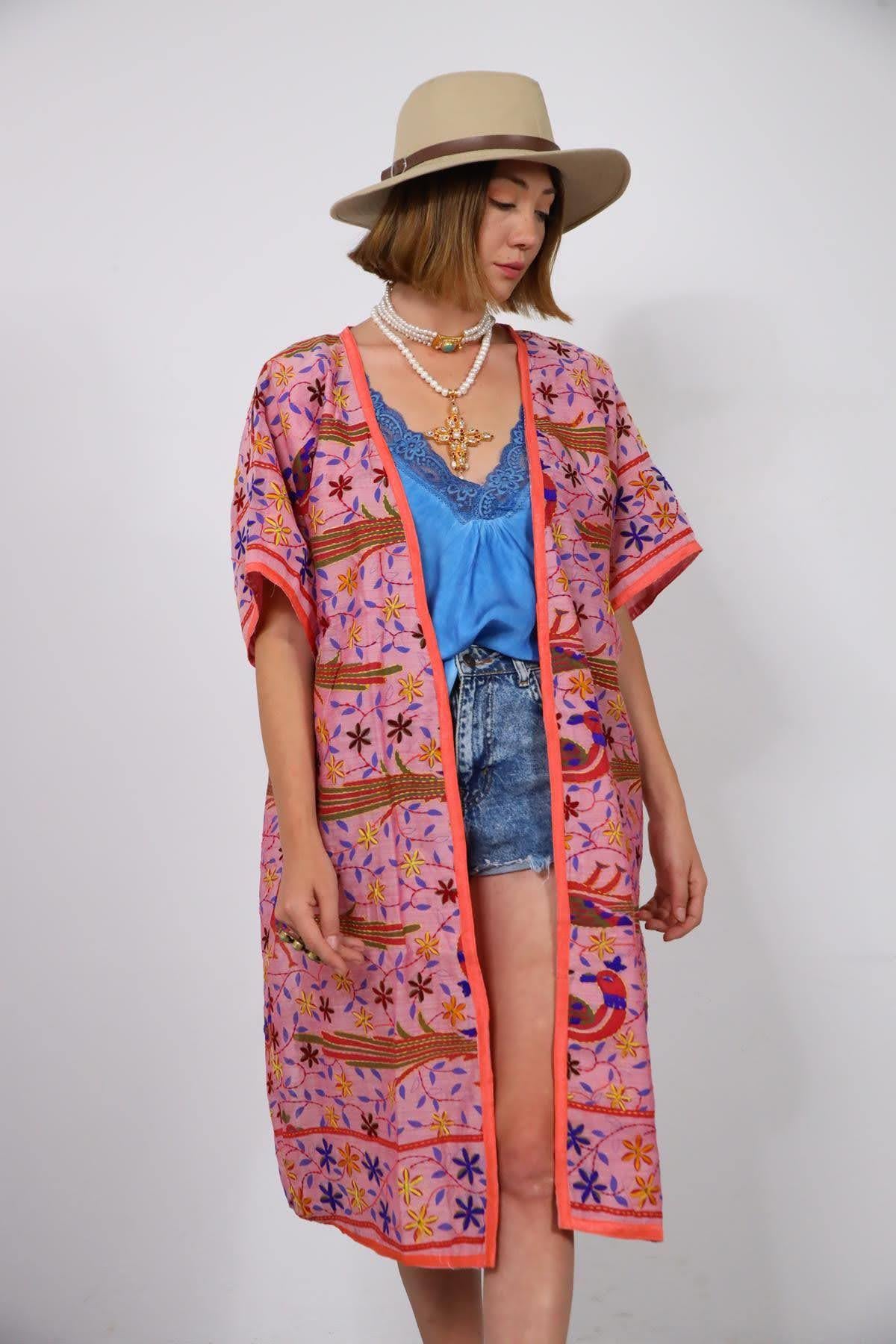 Pembe İşlemeli Kısa Kollu Bohem Kaftan - Şaman Butik Pembe İşlemeli Kısa Kollu Bohem Kaftan