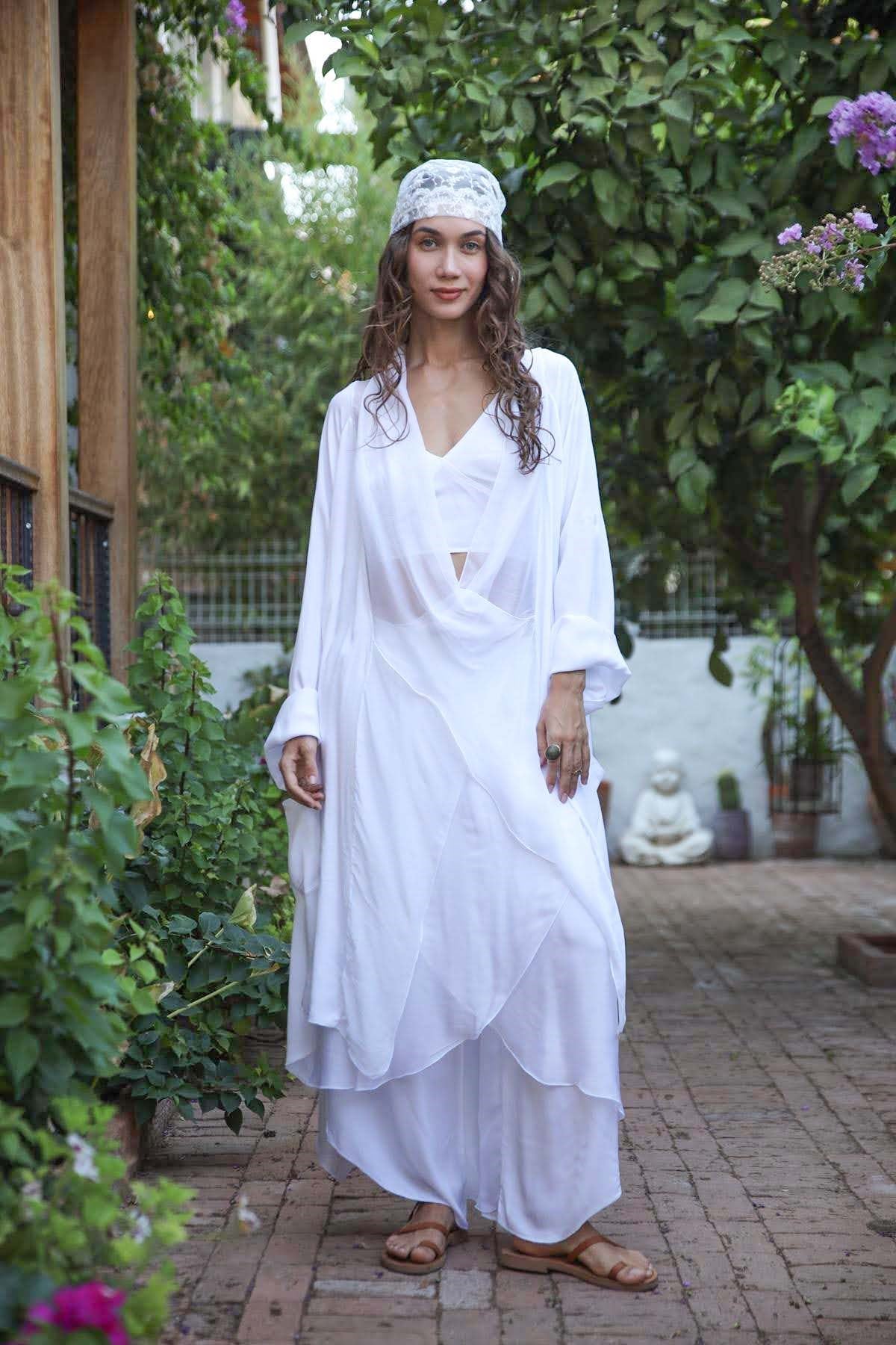 Beyaz İpek Yaka Dikişli Judith Tunik