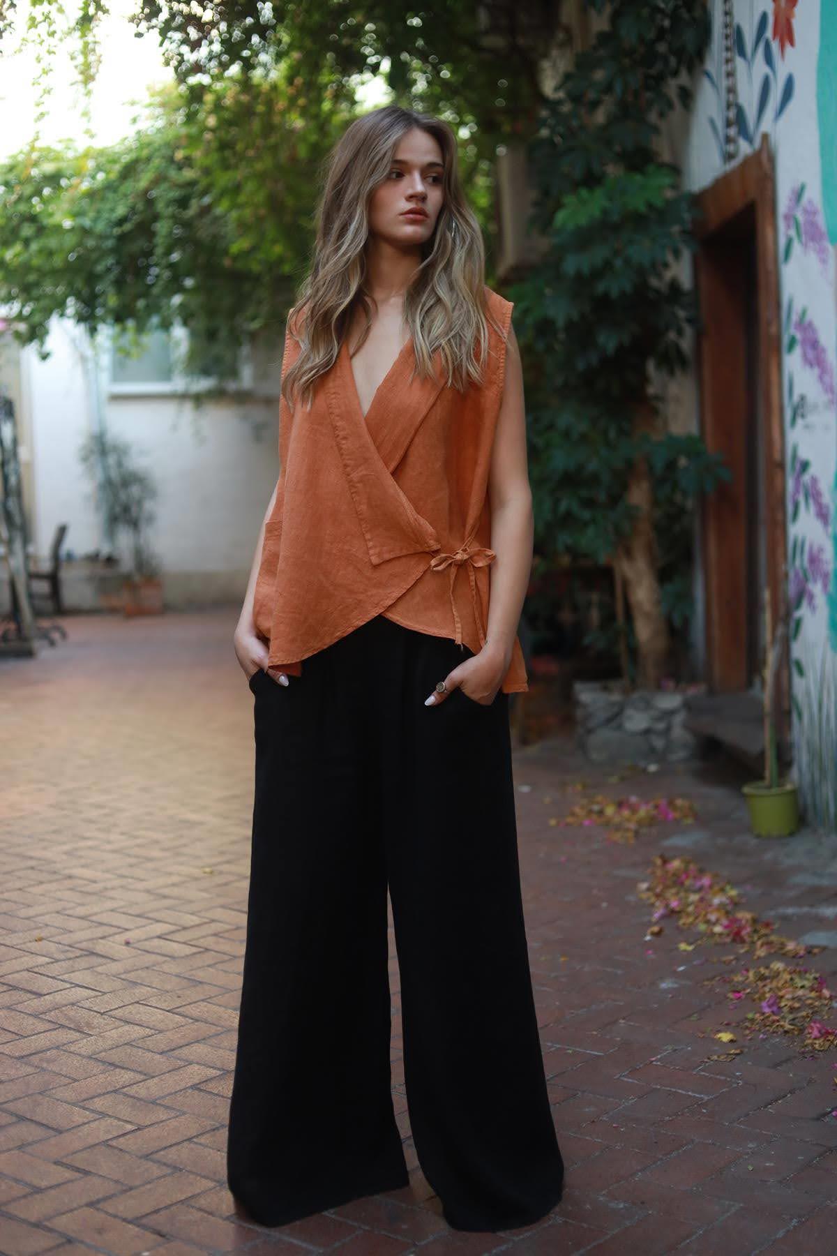 Koyu Turuncu Sıfır Kol Kruvaze Keten Bluz