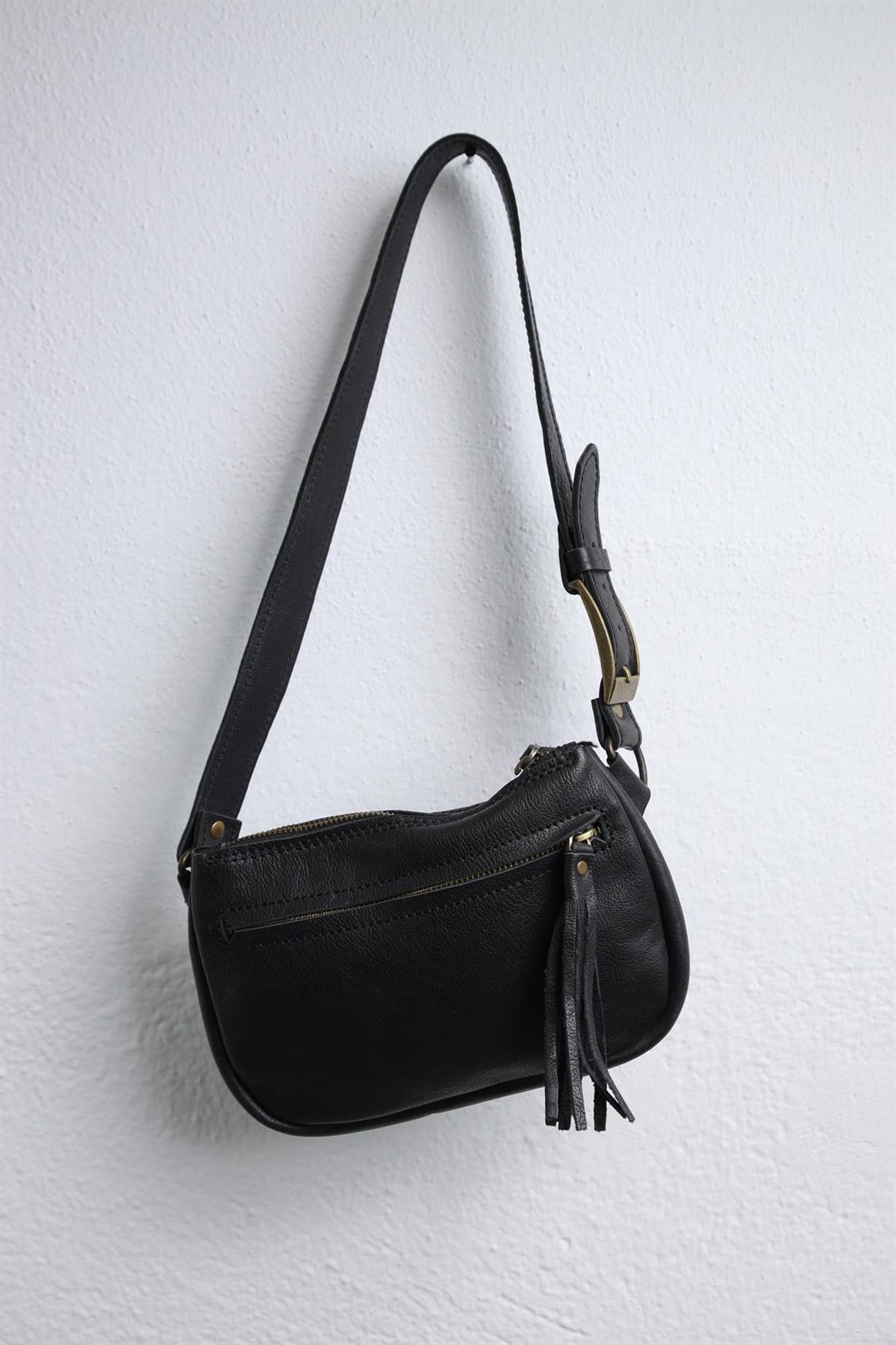  Siyah Deri Bel Çantası