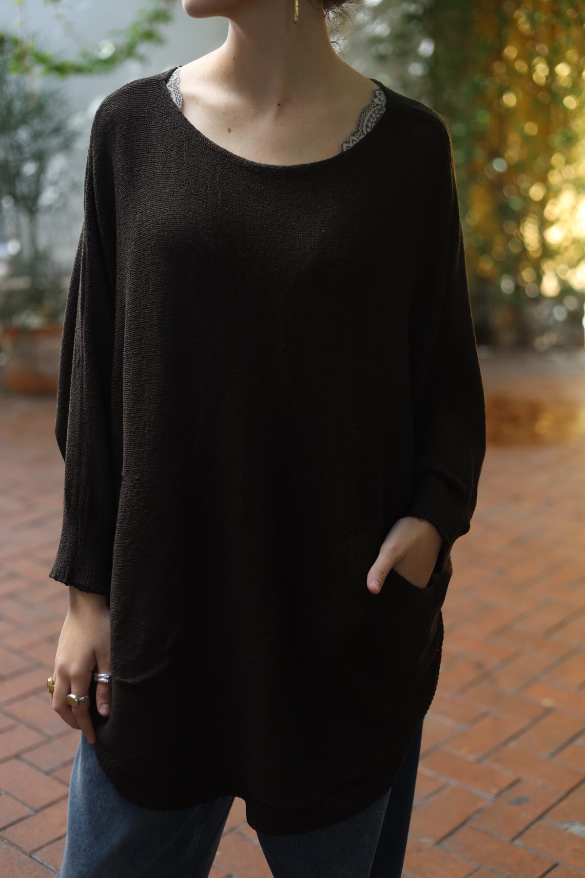 Koyu Kahverengi Oval Kesim Cepli Triko Tunik