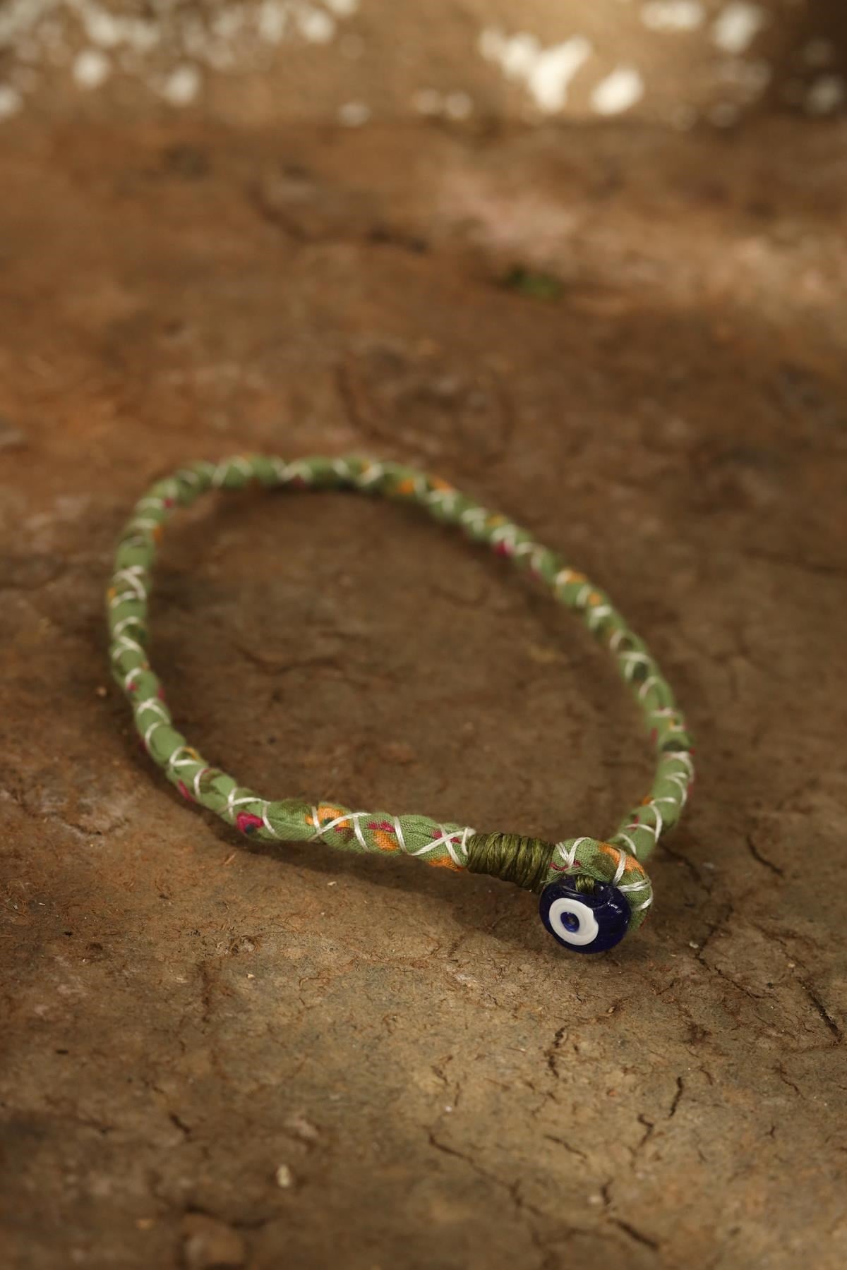 Renkli Nazar Boncuğu Detaylı Tasarım Kolye