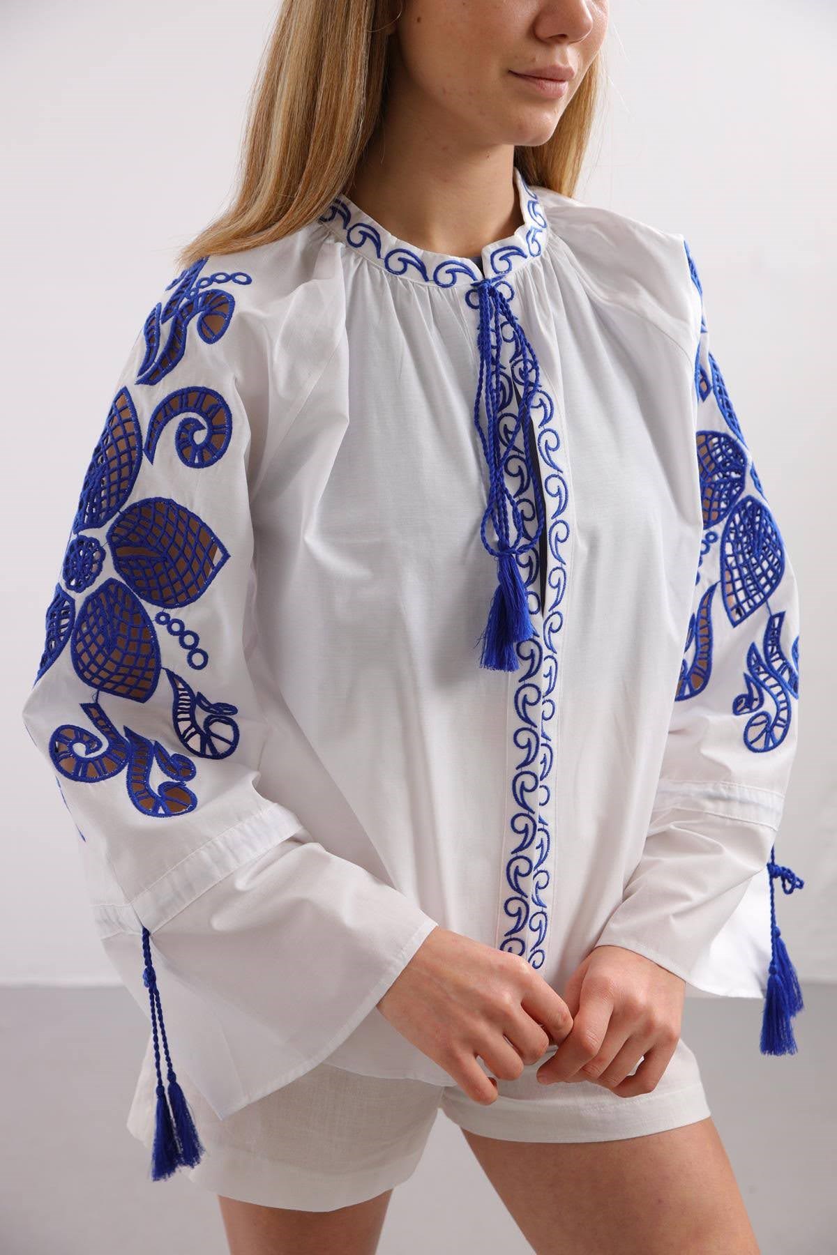 Beyaz İşlemeli İspanyol Kol Ceket - Şaman Butik Beyaz İşlemeli İspanyol Kol Ceket