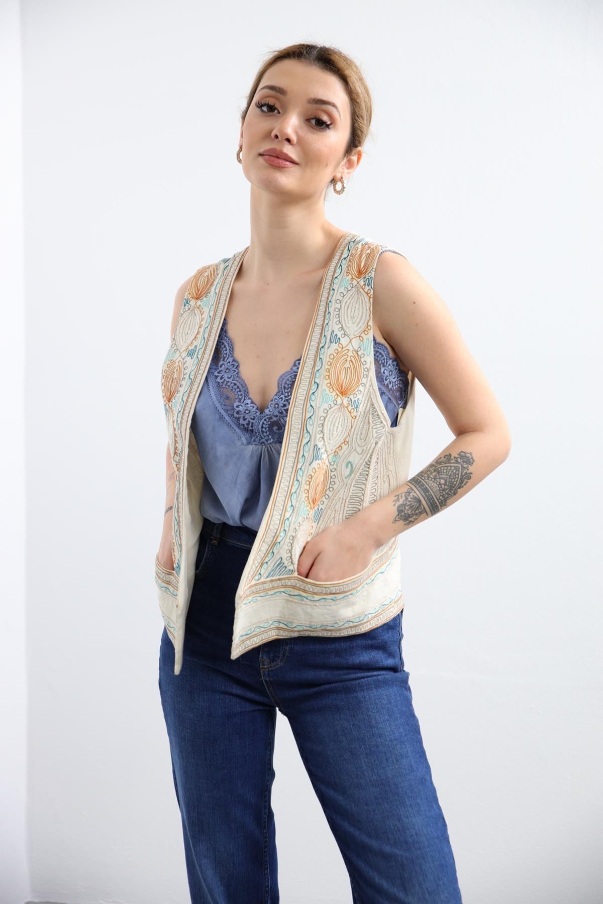Taş Rengi İşlemeli Yelek - Şaman Butik Taş Rengi İşlemeli Yelek
