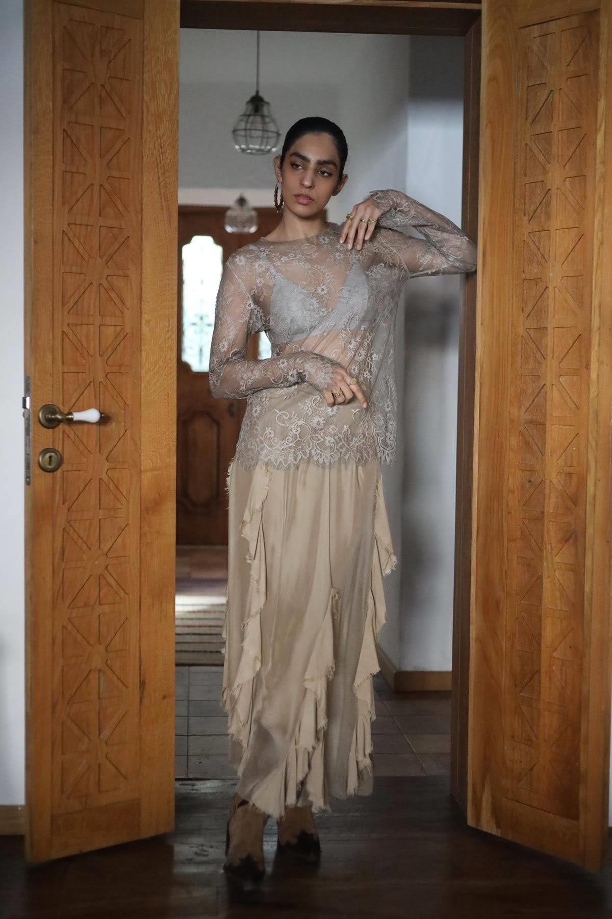 Vizon Rengi Uzun Kollu Dantel Bluz