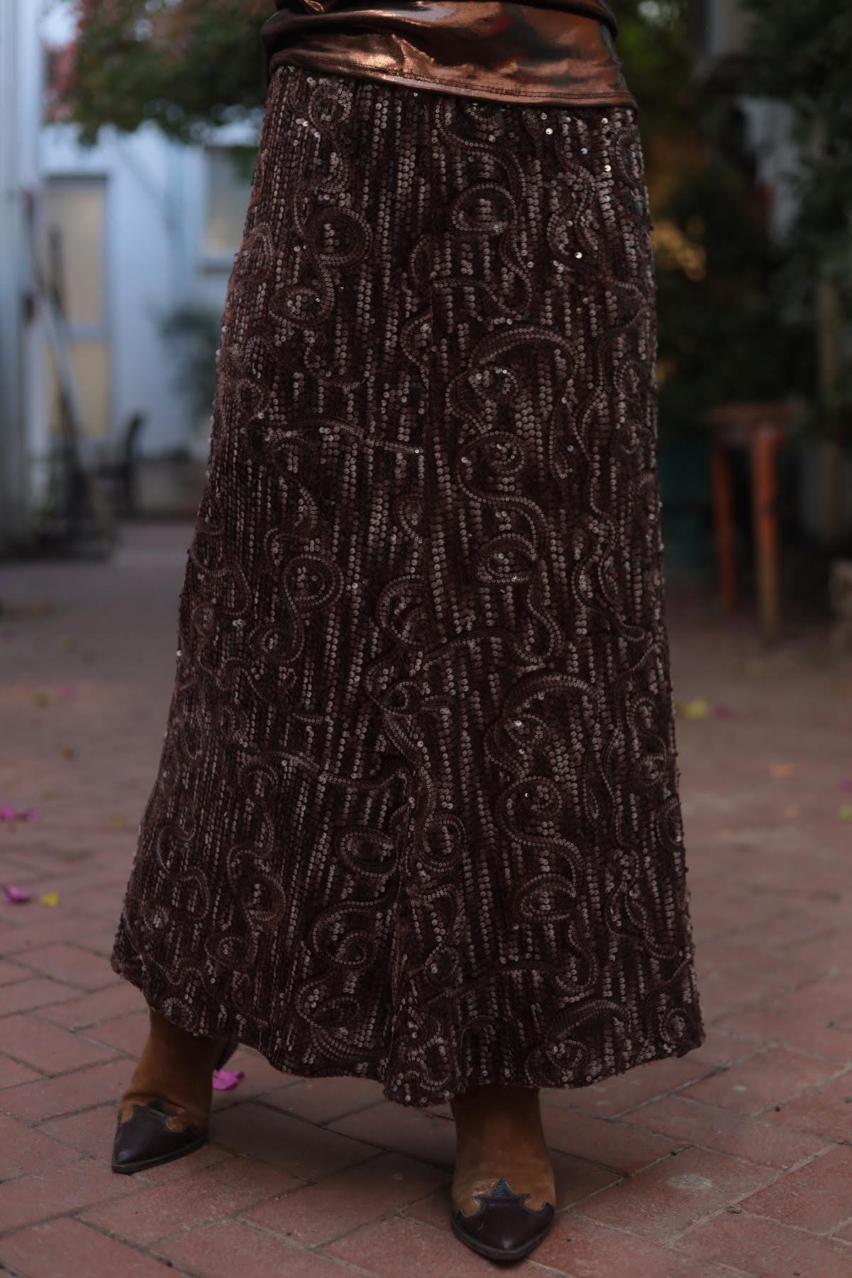 Kahverengi Desenli Payet Etek