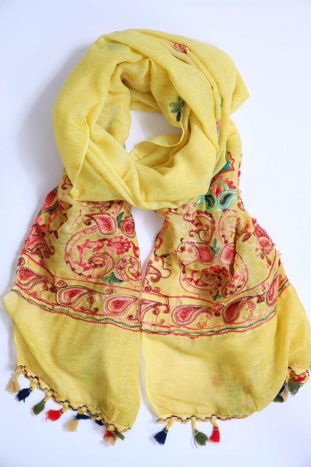 Sarı İşlemeli Püsküllü Şal - Şaman Butik Sarı İşlemeli Püsküllü Şal