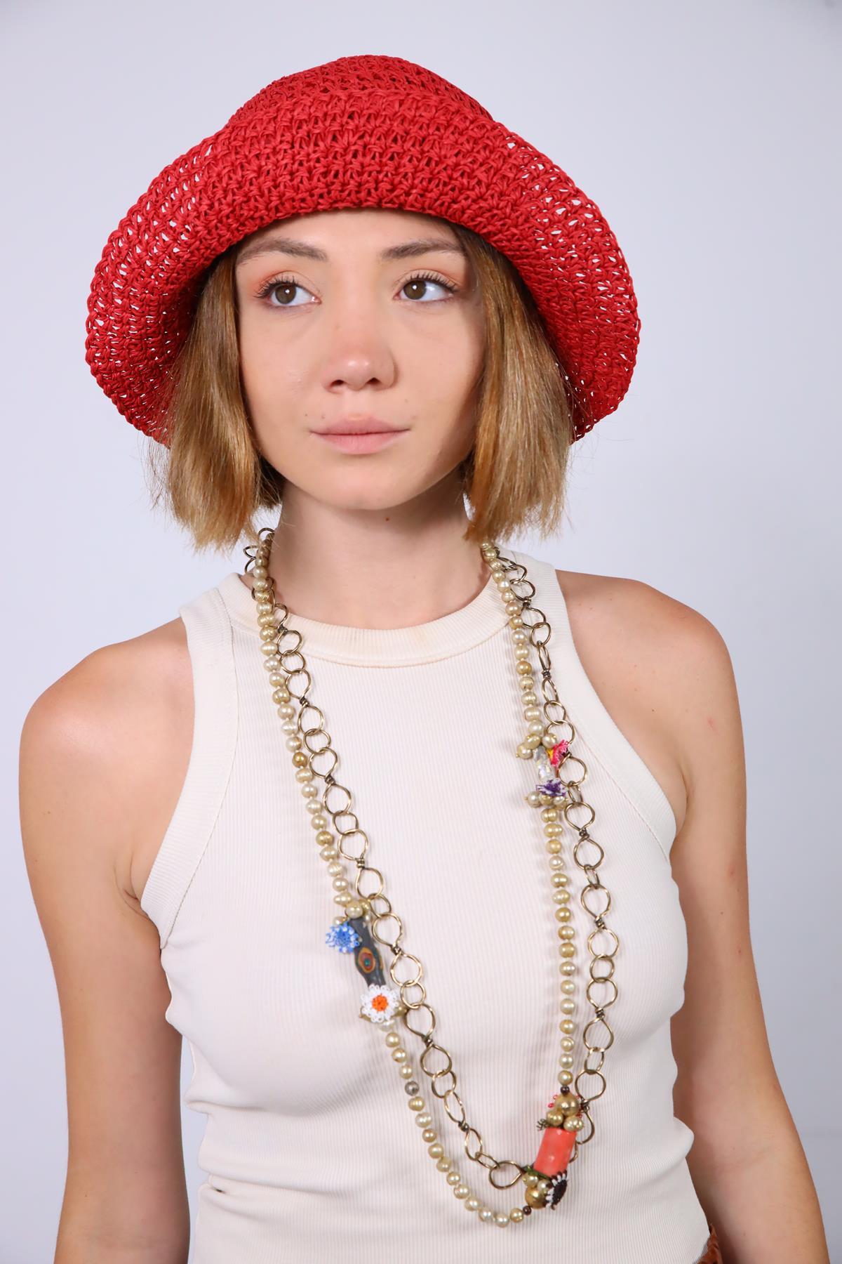  Kırmızı El Örgüsü Hasır Şapka