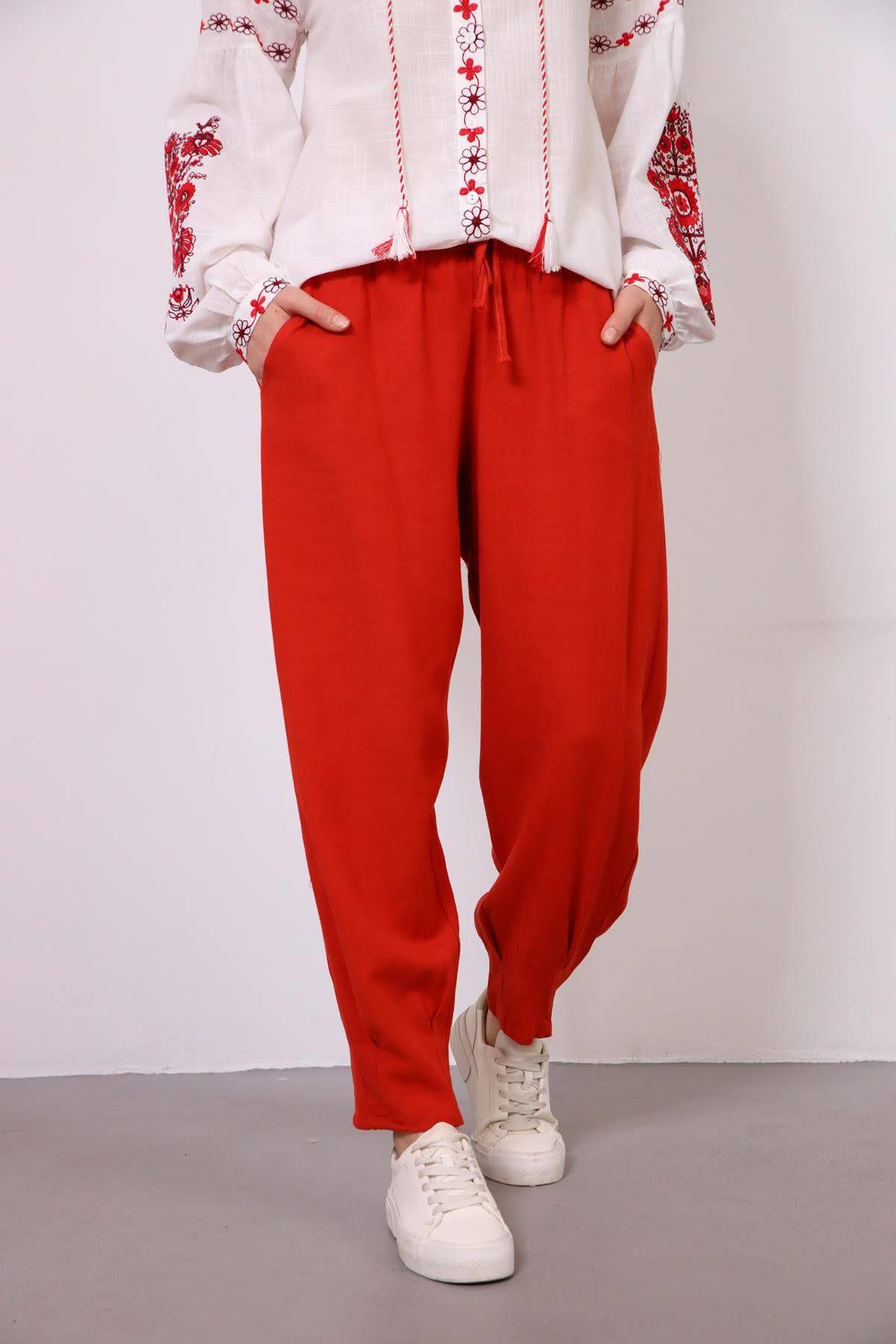 Kırmızı Paçası Pileli Keten Pantolon - Şaman Butik Kırmızı Paçası Pileli Keten Pantolon