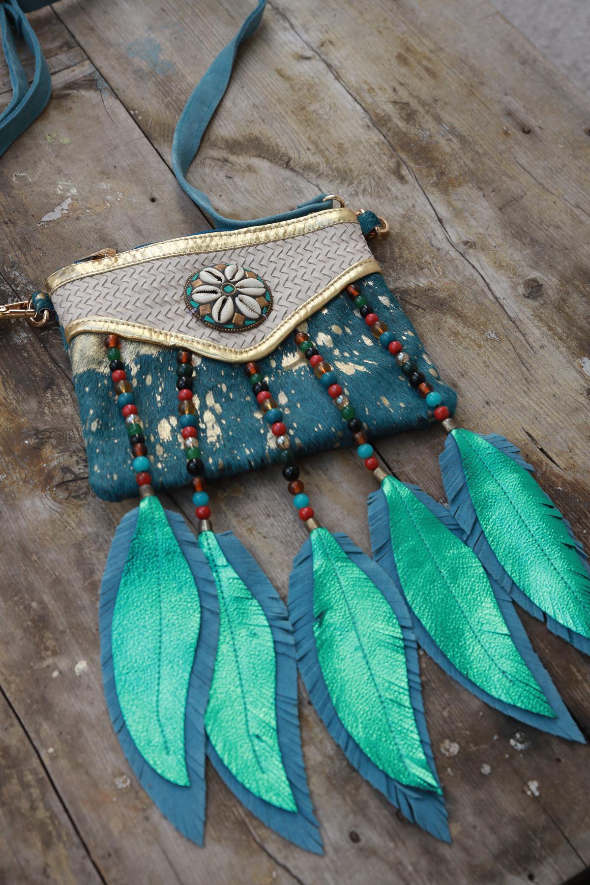 Mint Green Seashell Beaded Tassel Design Bag