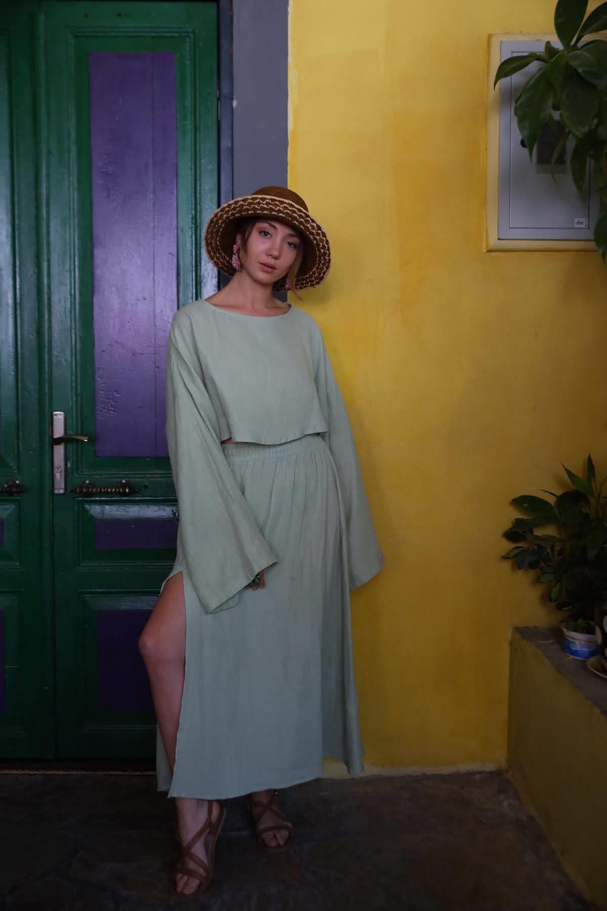 Mint Yeşili Yırtmaçlı Etek ve Crop Takım  - Şaman Butik Mint Yeşili Yırtmaçlı Etek ve Crop Takım