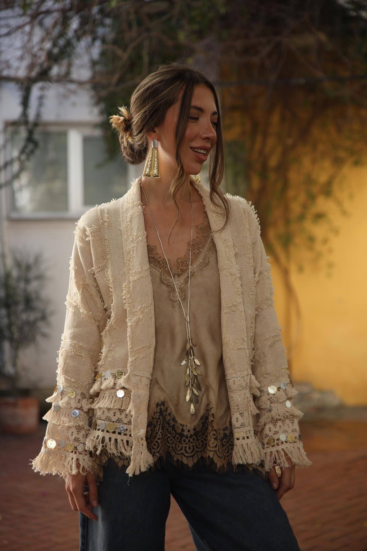 Krem Rengi Simli Saçaklı Kısa Etnik Ceket