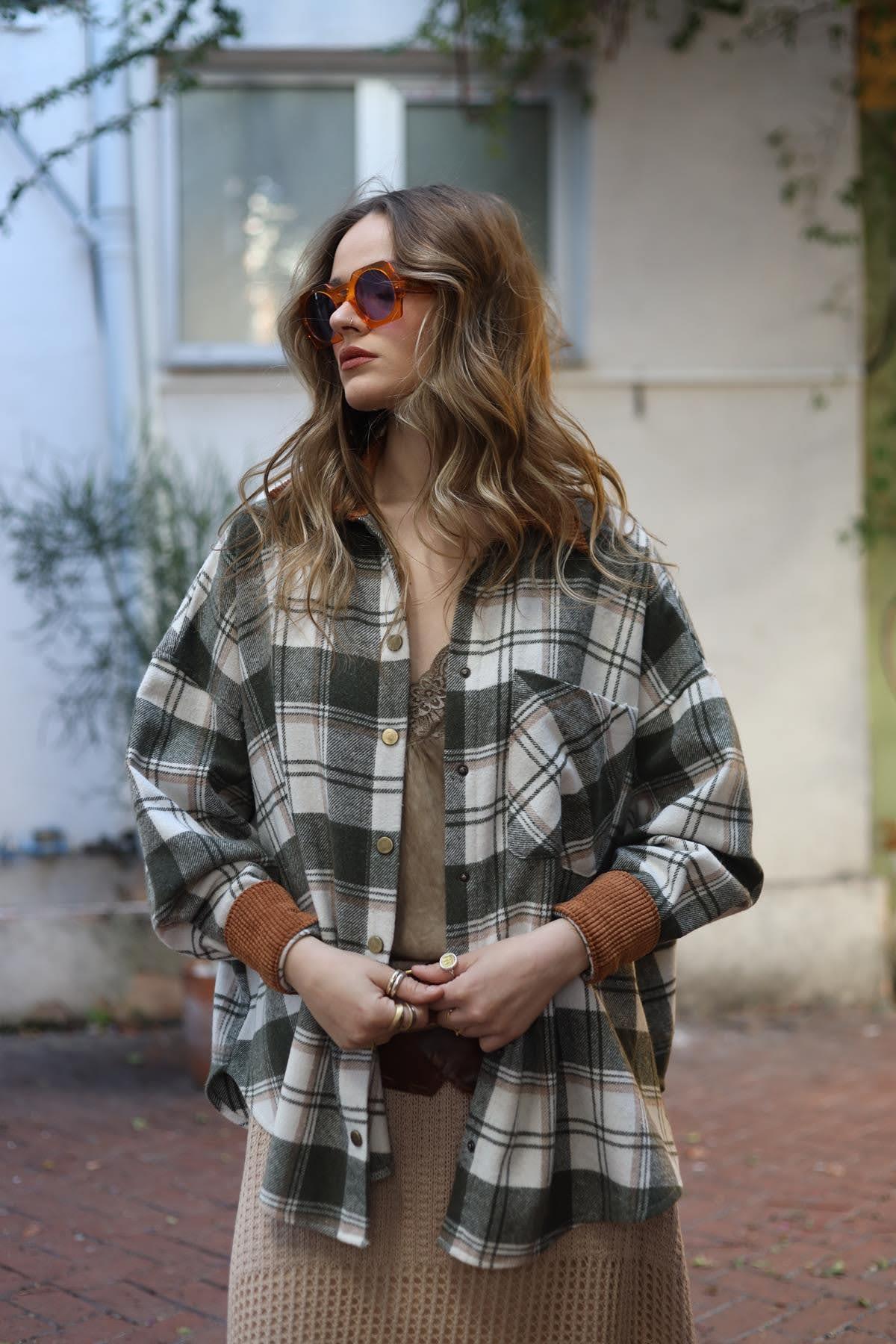 Haki Yakası Kadife Ekose Oduncu Gömlek