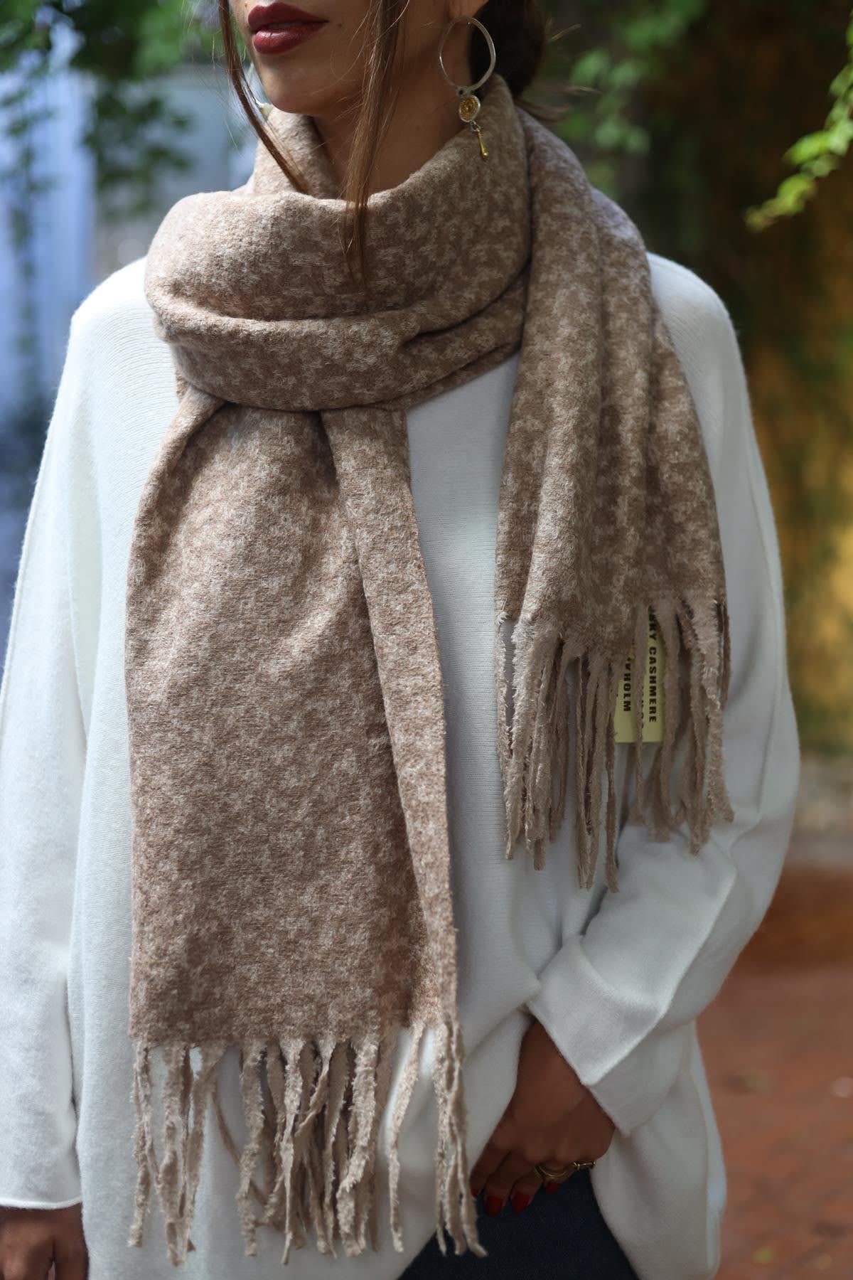 Bej Kazayağı Desenli Kaşmir Şal