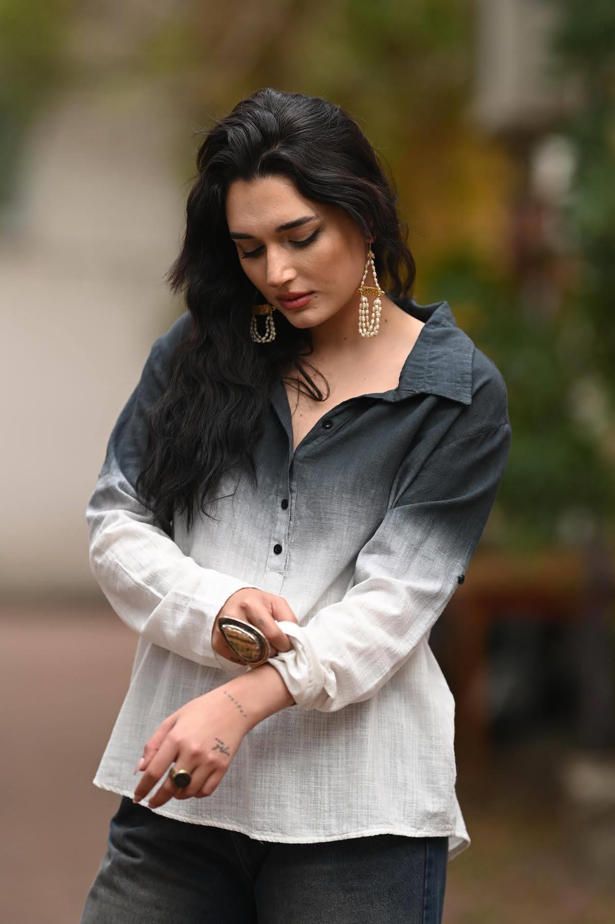 Antrasit Renk Geçişli Yarım Düğmeli Gömlek