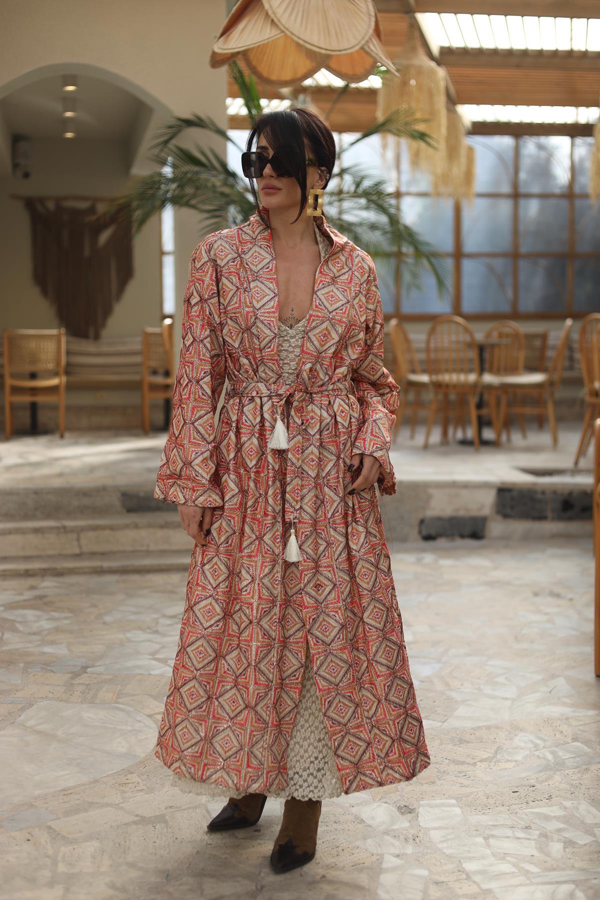 Ekru Püsküllü Payetli Suzani Kaftan