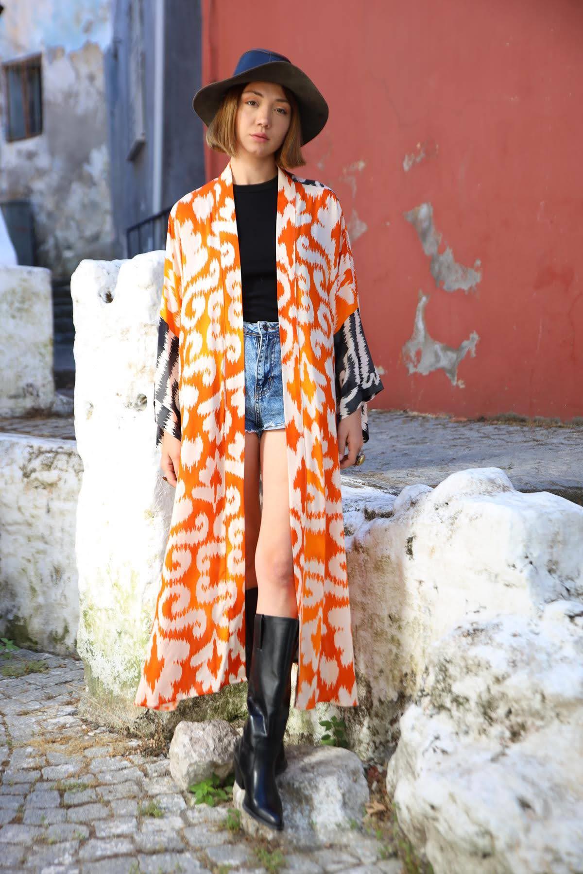 Turuncu İkat Desenli Kuşaklı Kimono - Şaman Buti Turuncu İkat Desenli Kuşaklı Kimono