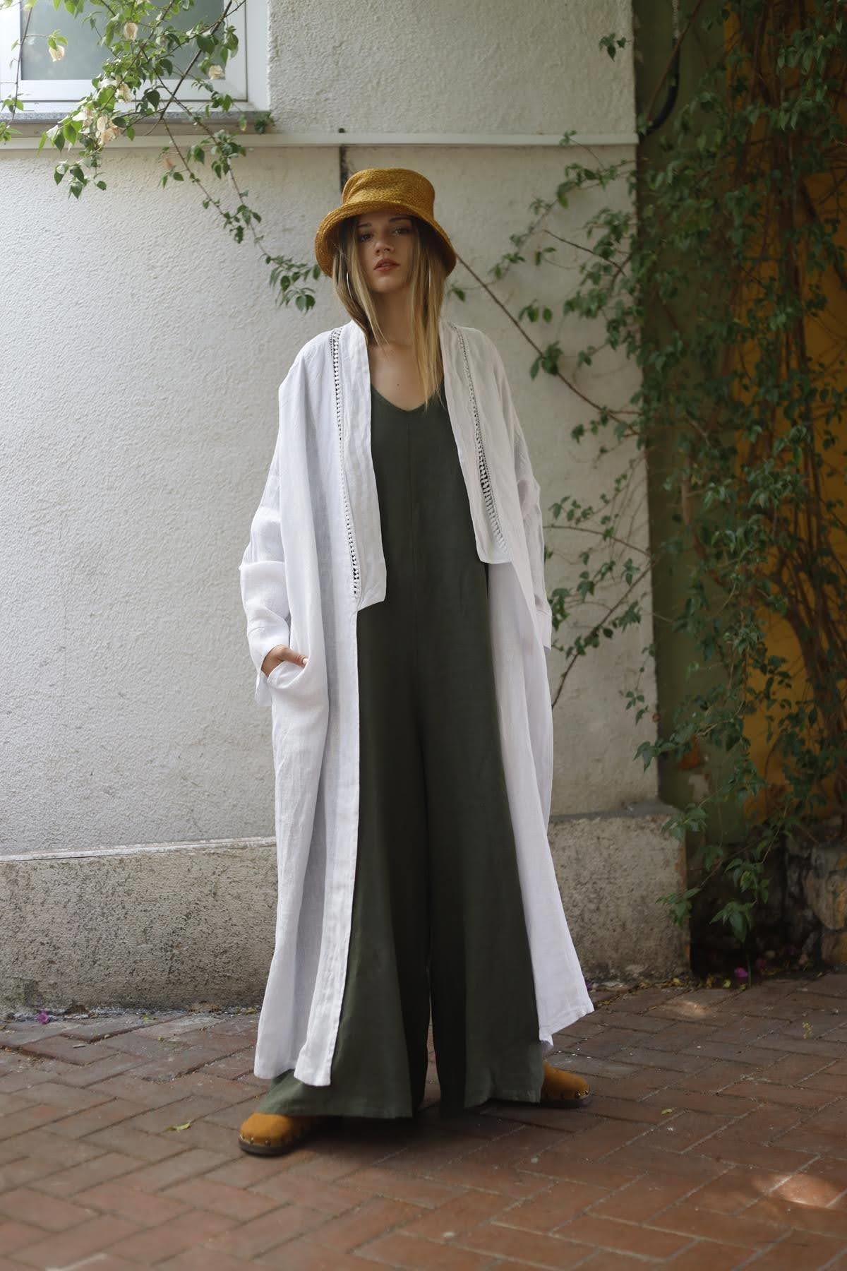 White Collar Detailed Linen Caftan