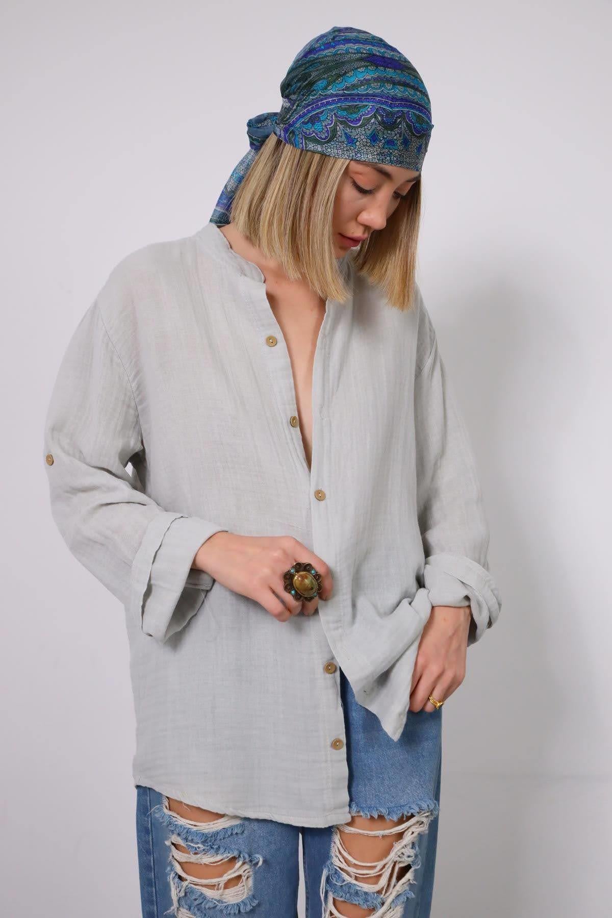 Buz Mavisi Hakim Yaka Müslin Gömlek - Şaman Butik Buz Mavisi Hakim Yaka Müslin Gömlek