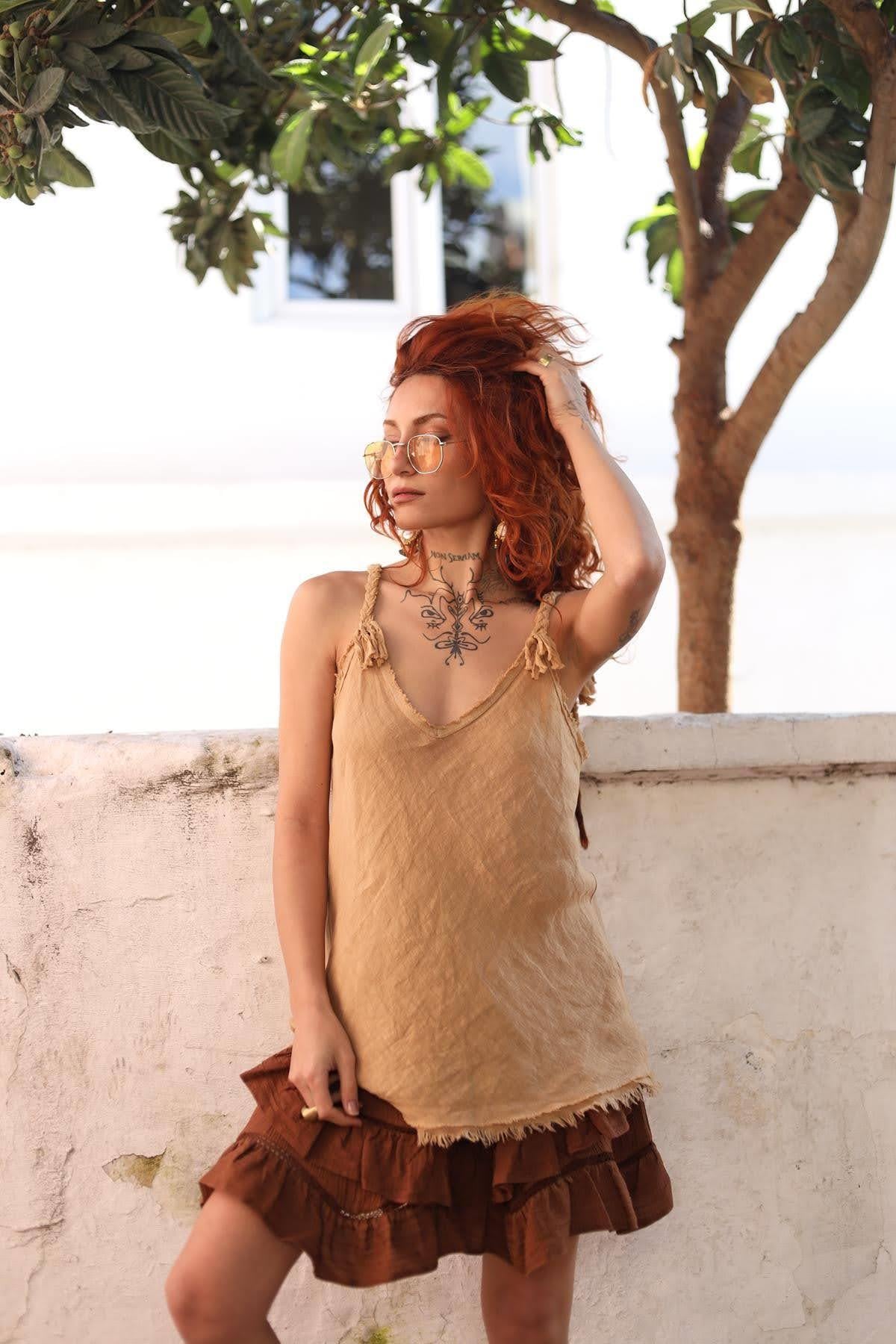 Camel Rengi Püsküllü Örgü Askılı Keten Bluz