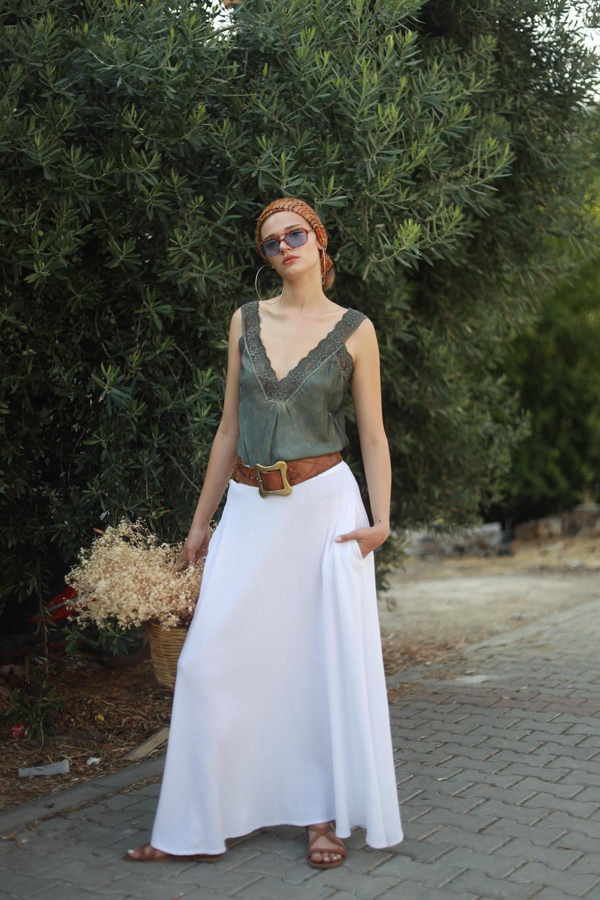 White Elastic Pocketed Linen Skirt