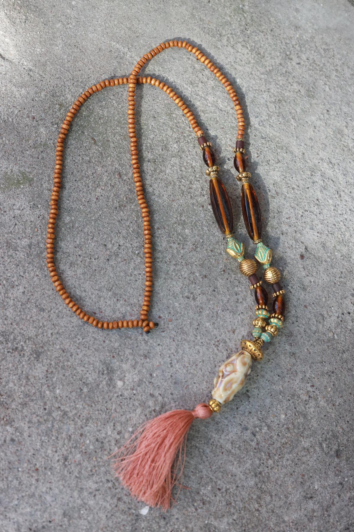 Püsküllü El Yapımı Tasarım Kolye