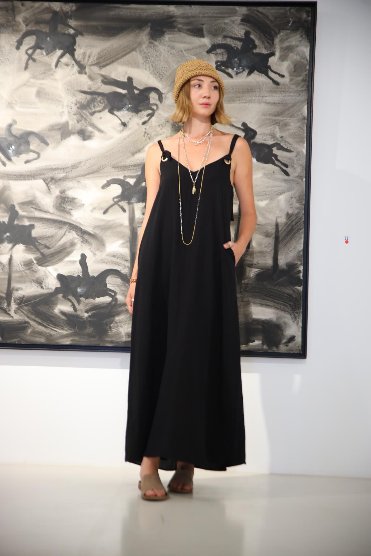 Siyah Kuş Gözü Detaylı Salaş Askılı Elbise - Şaman Butik Siyah Kuş Gözü Detaylı Salaş Askılı Elbise