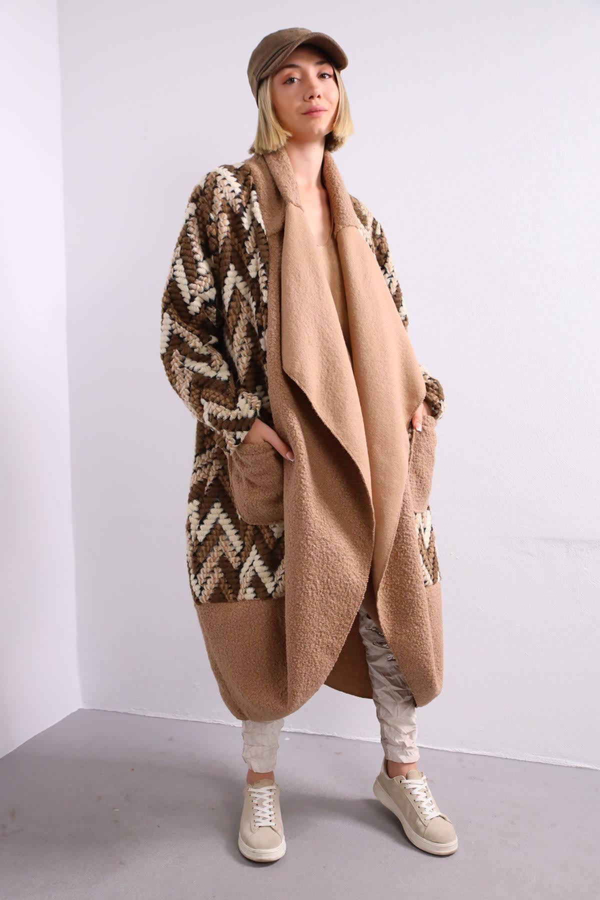 Kahverengi Desenli Keçe Hırka - Şaman Butik Kahverengi Desenli Keçe Hırka