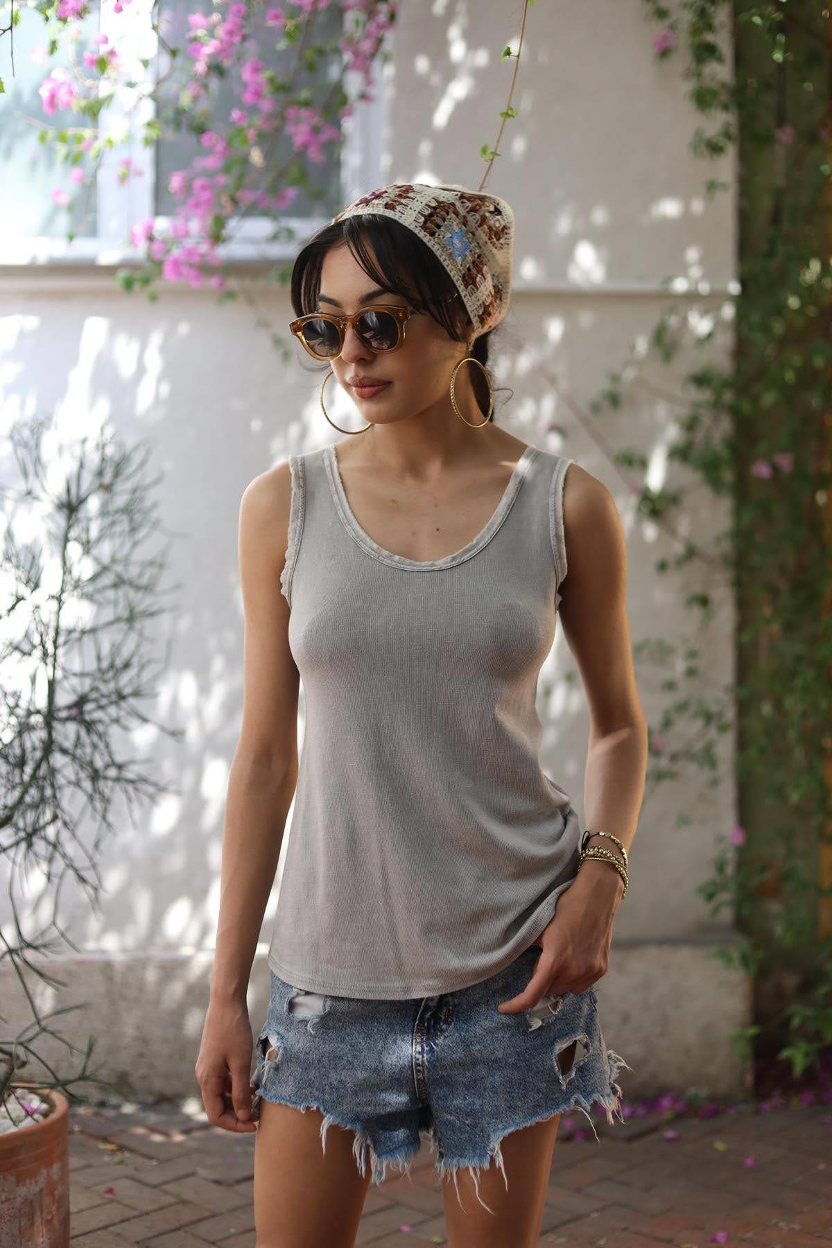 Vizon Rengi Saçak Detaylı Askılı Bluz