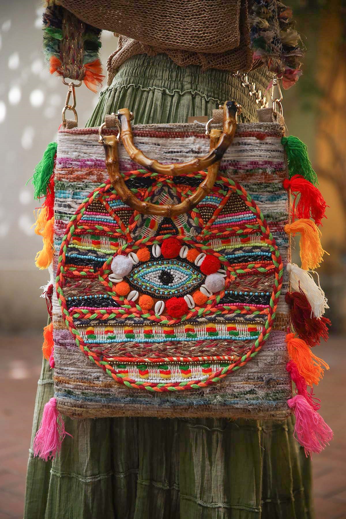 Renkli Bambu Saplı Göz Detaylı Kilim Dokuma Çanta
