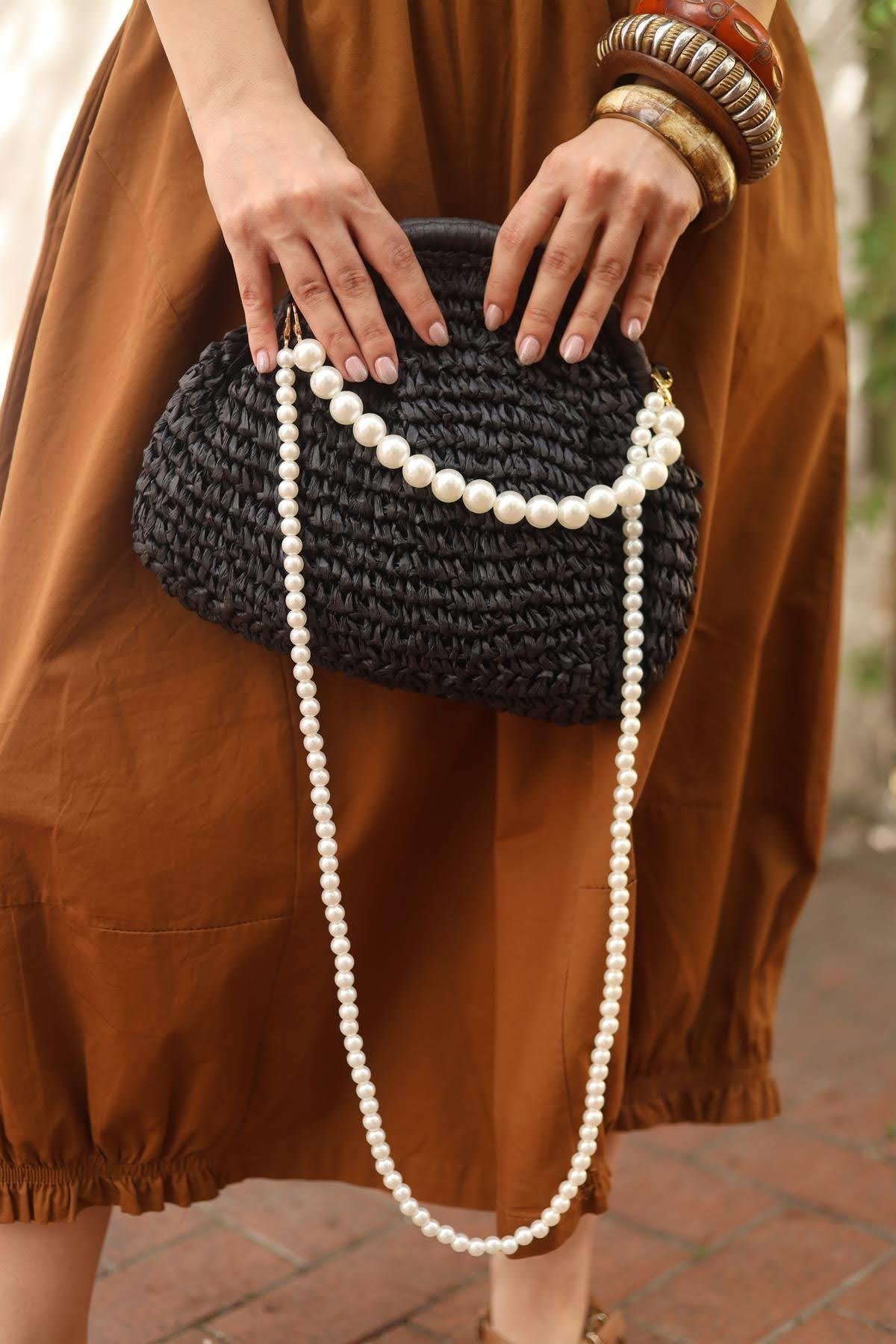 Black Pearl Strappy Handmade Straw Bag