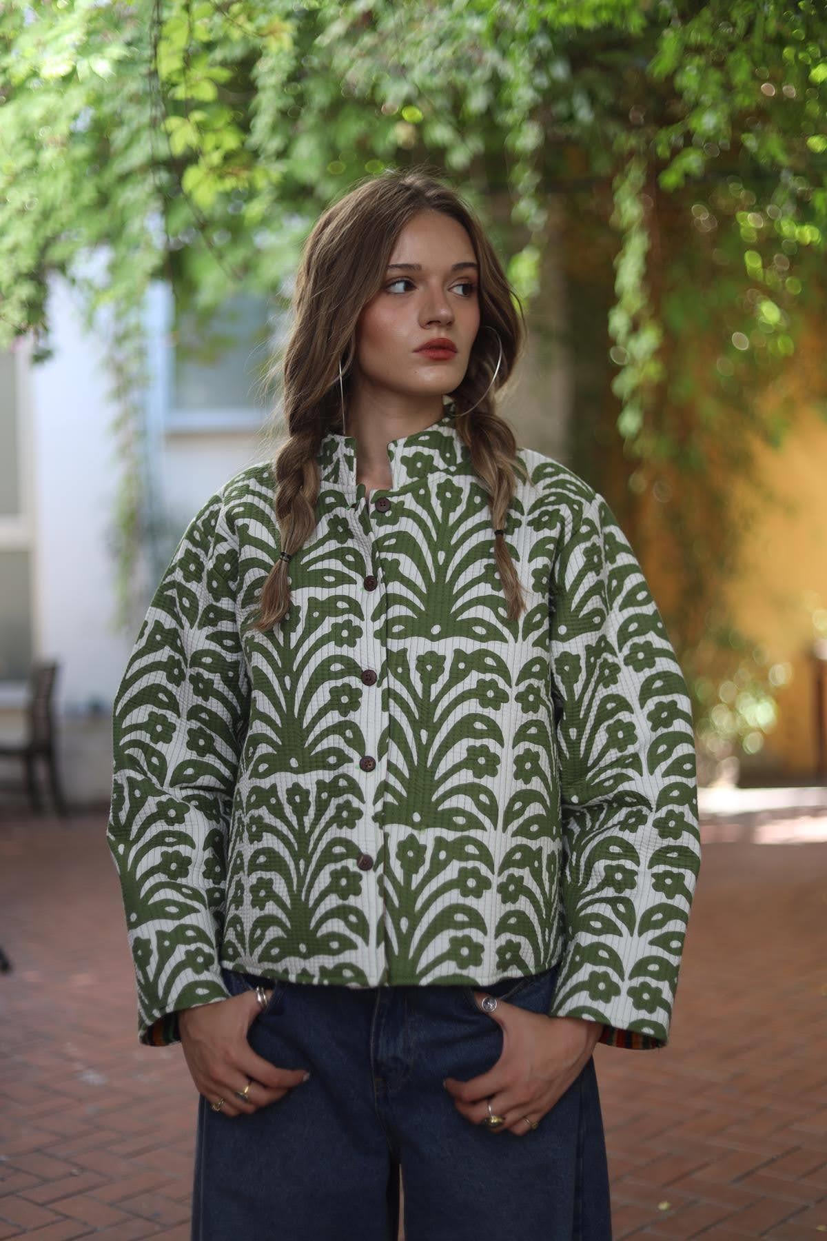 Yeşil Desenli Kapitone Ceket
