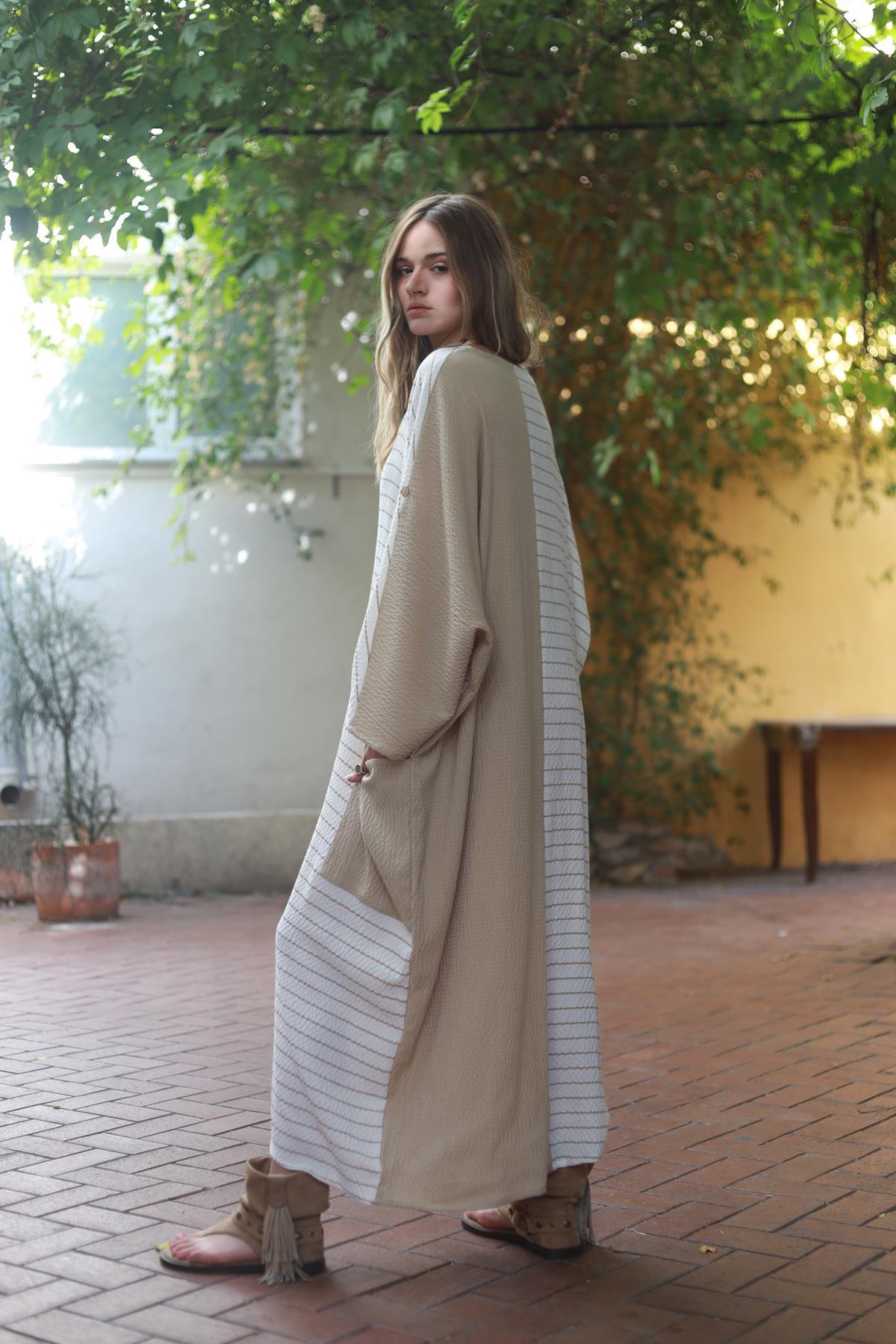 Bej Kendinden Kareli Cepli Oversize Elbise