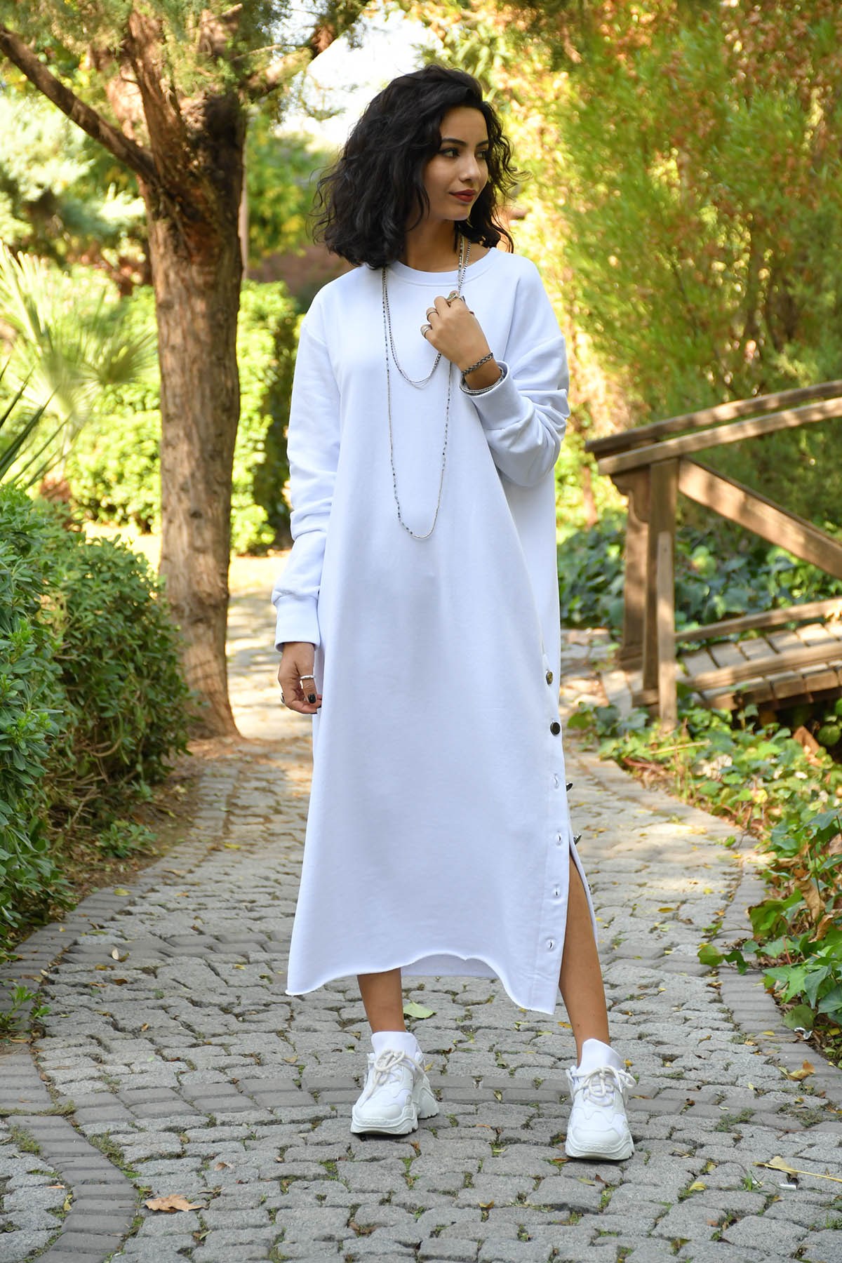 Beyaz Eteği Düğmeli Sweat Elbise - Şaman Butik - Bohem Giyim ve Aksesuar |  Kadın & Erkek