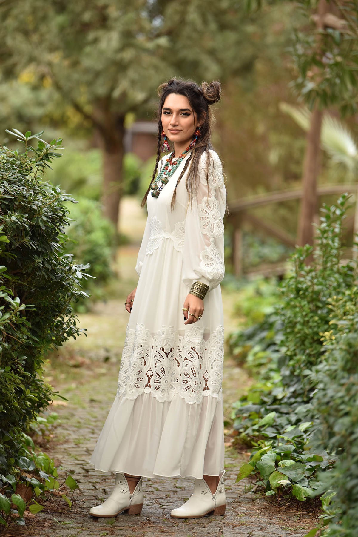 Beyaz Sırtı Fermuar Detay Dantelli Boho Elbise - Şaman Butik - Bohem Giyim  ve Aksesuar | Kadın & Erkek