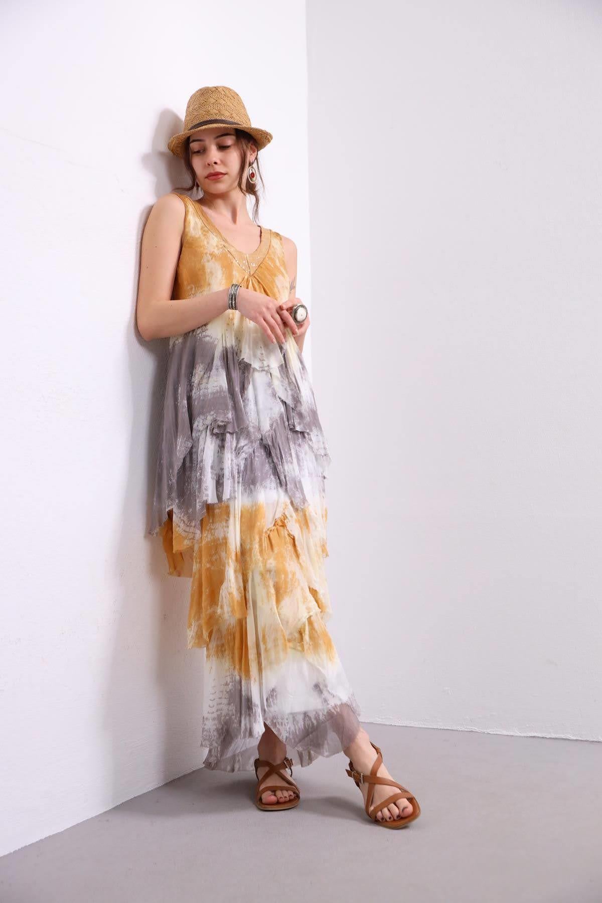 Camel Rengi Batikli Yakası Pullu Kat Kat Elbise - Şaman Butik Camel Rengi Batikli Yakası Pullu Kat Kat Elbise