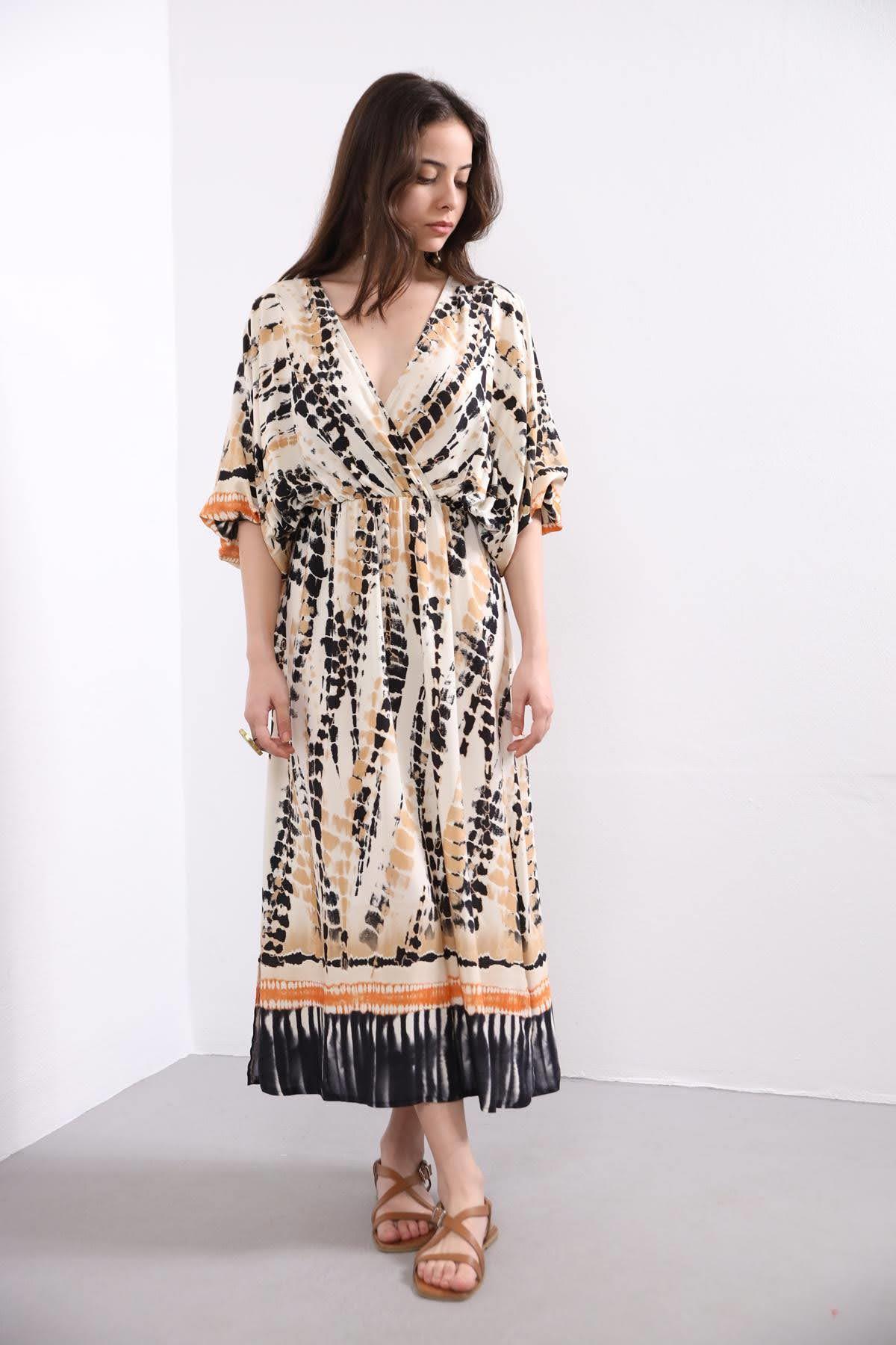 Ekru Batikli Kruvaze Yaka Elbise - Şaman Butik Ekru Batikli Kruvaze Yaka Elbise