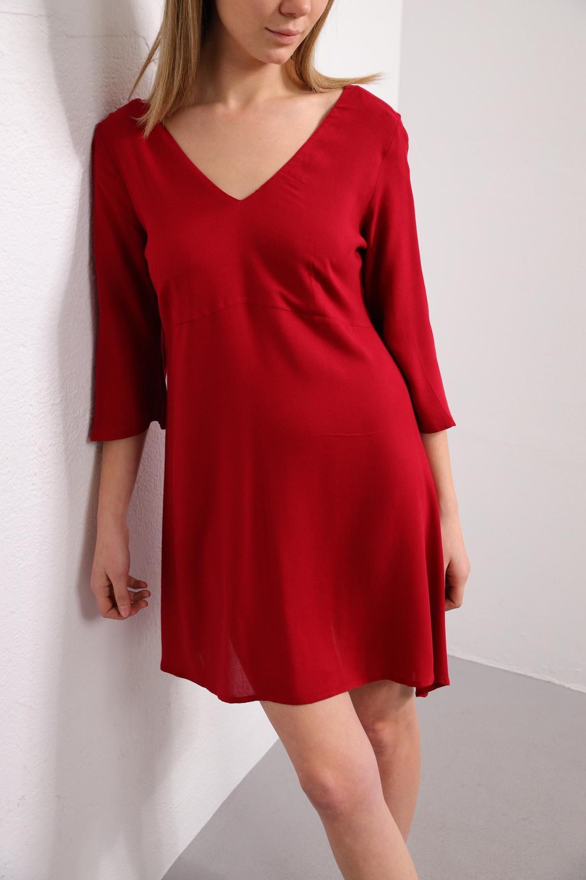 Kırmızı V Yaka Mini Elbise - Şaman Butik Kırmızı V Yaka Mini Elbise