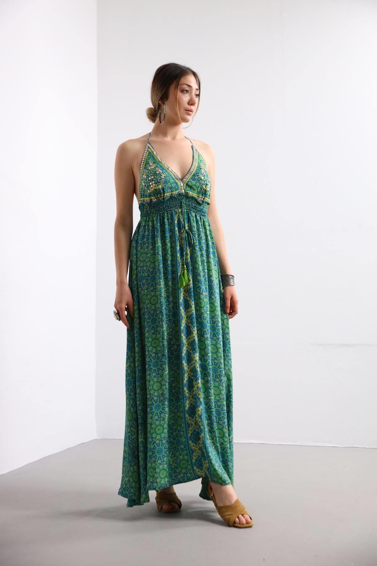 Mint Yeşili Pul İşlemeli Şal Desen Boyundan Bağlamalı Elbise - Şaman Butik Mint Yeşili Pul İşlemeli Şal Desen Boyundan Bağlamalı Elbise 