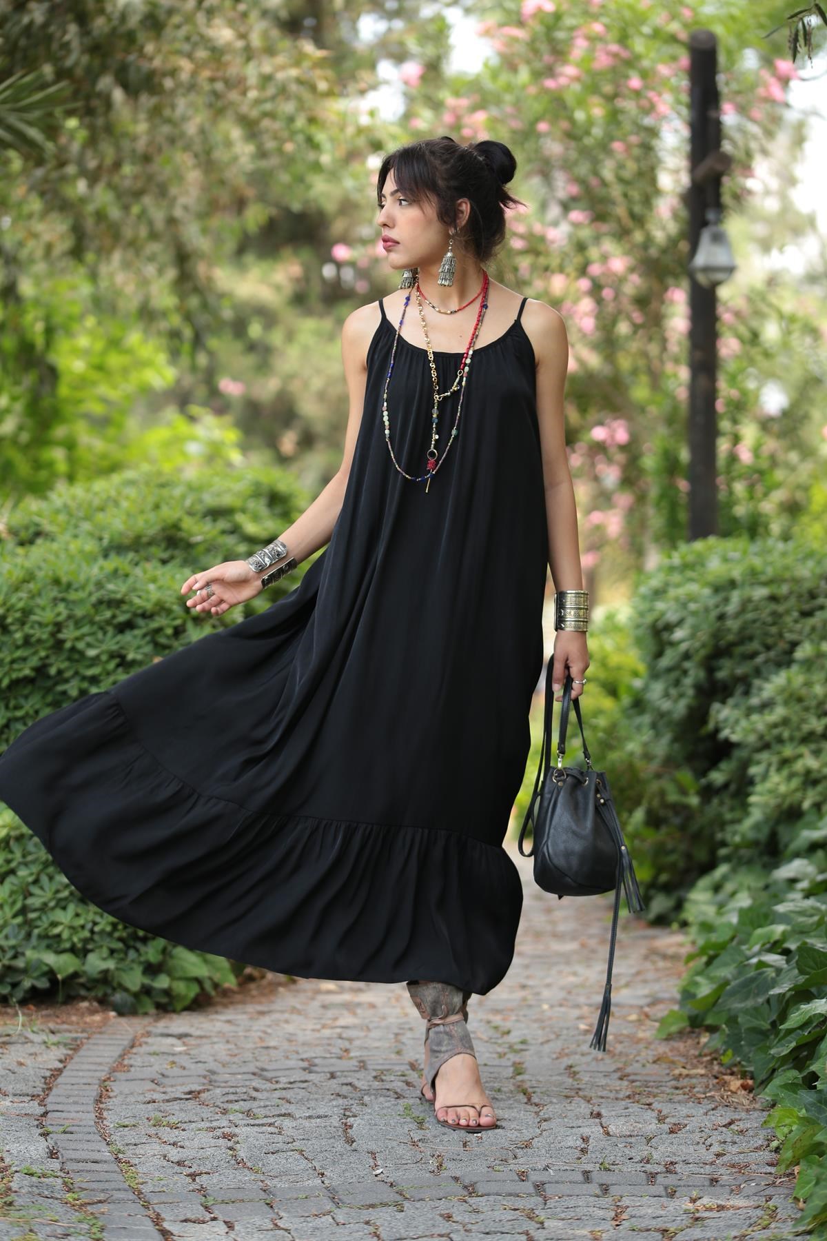 Siyah Askılı Uzun Salaş Elbise - Şaman Butik - Bohem Giyim ve Aksesuar |  Kadın & Erkek