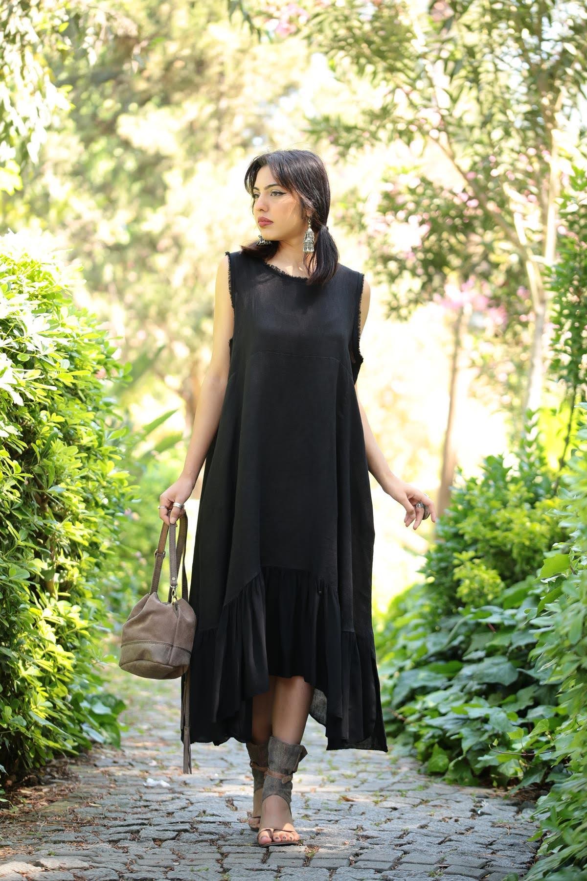 Siyah Kolsuz Eteği Tül Detaylı Elbise - Şaman Butik - Bohem Giyim ve  Aksesuar | Kadın & Erkek