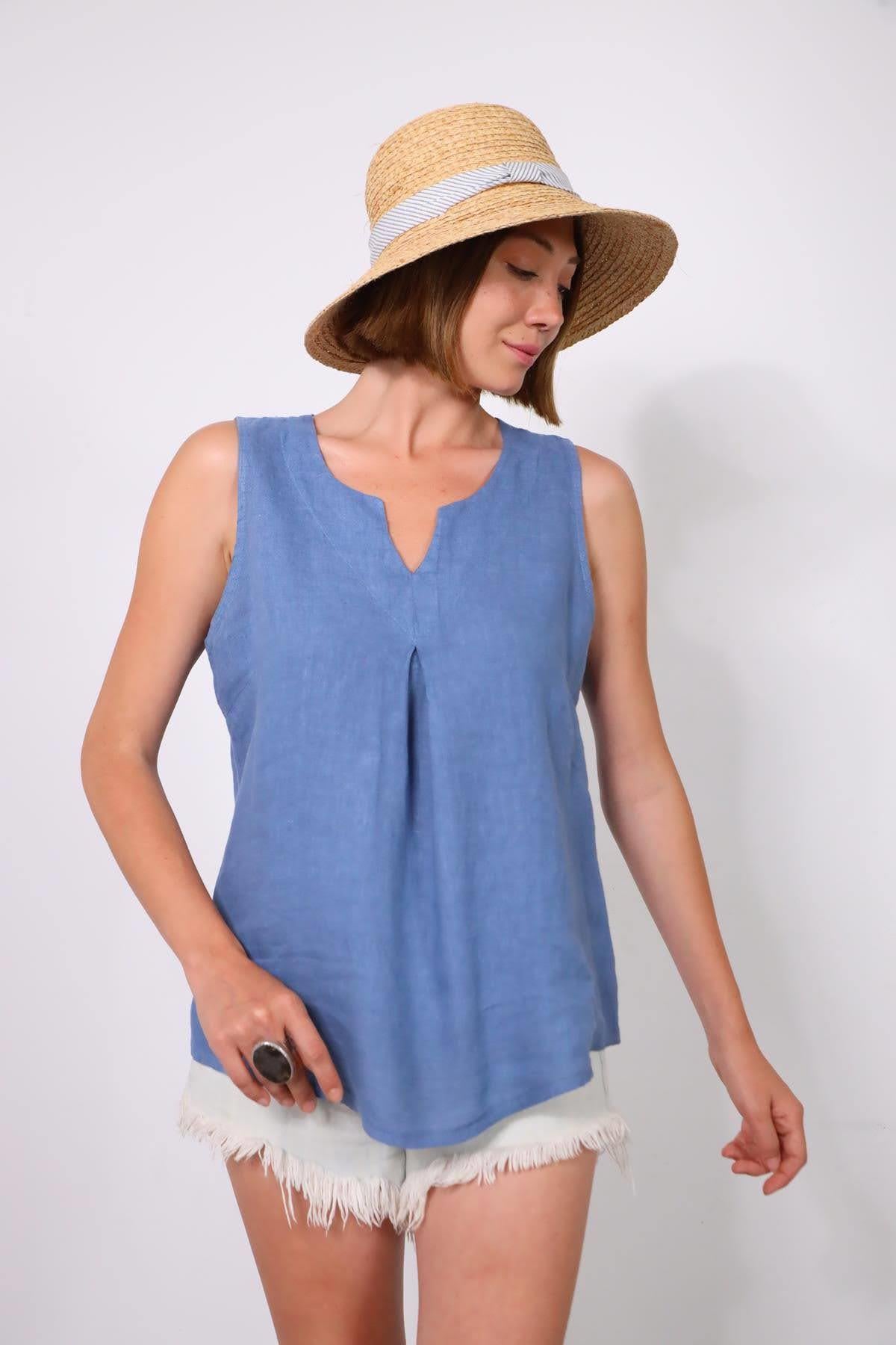 İndigo Mavi Kesik Yaka Pileli Keten Kolsuz Bluz - Şaman Butik İndigo Mavi Kesik Yaka Pileli Keten Kolsuz Bluz