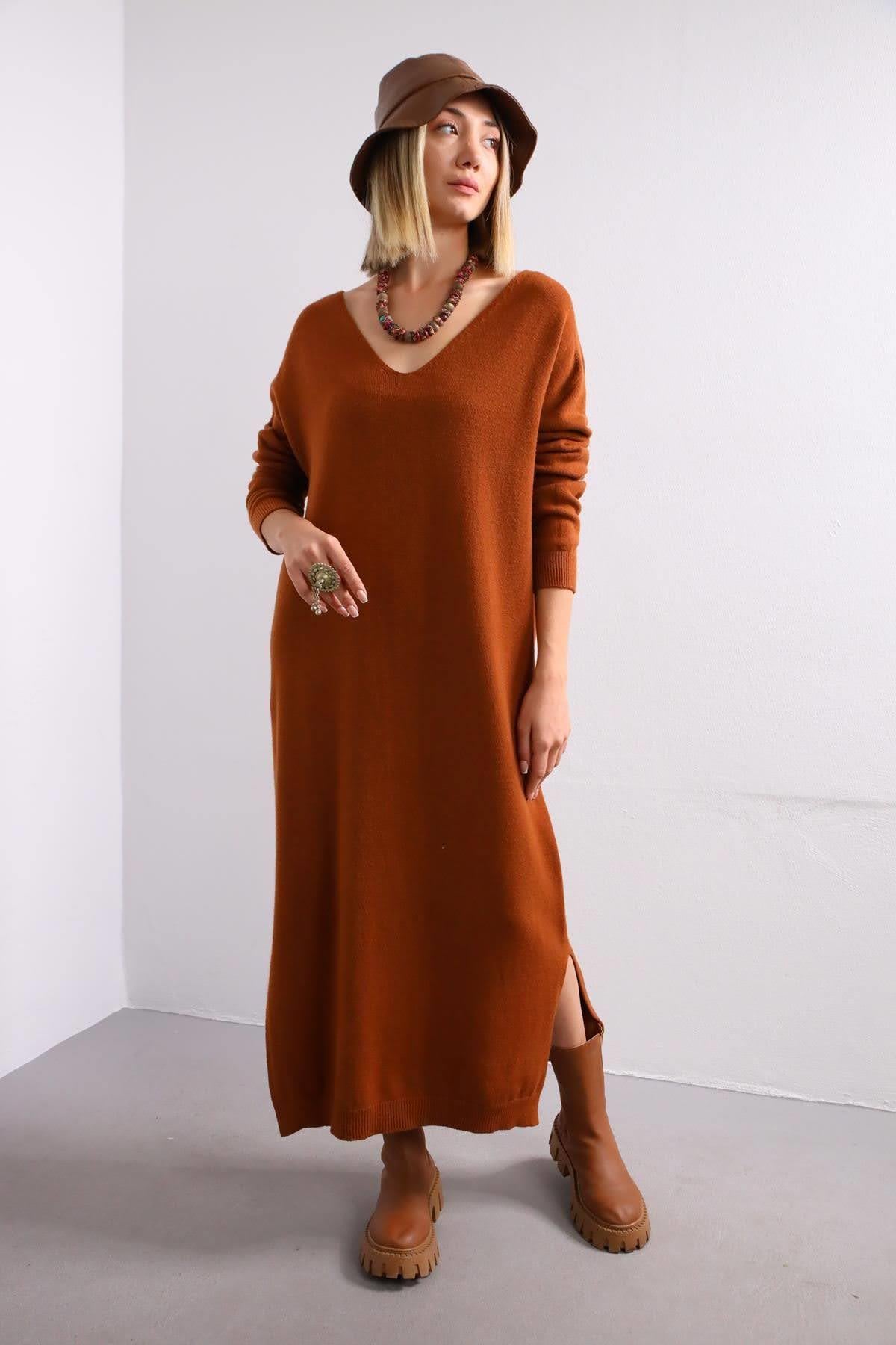 Tarçın Rengi V Yaka Triko Elbise - Şaman Butik Tarçın Rengi V Yaka Triko Elbise