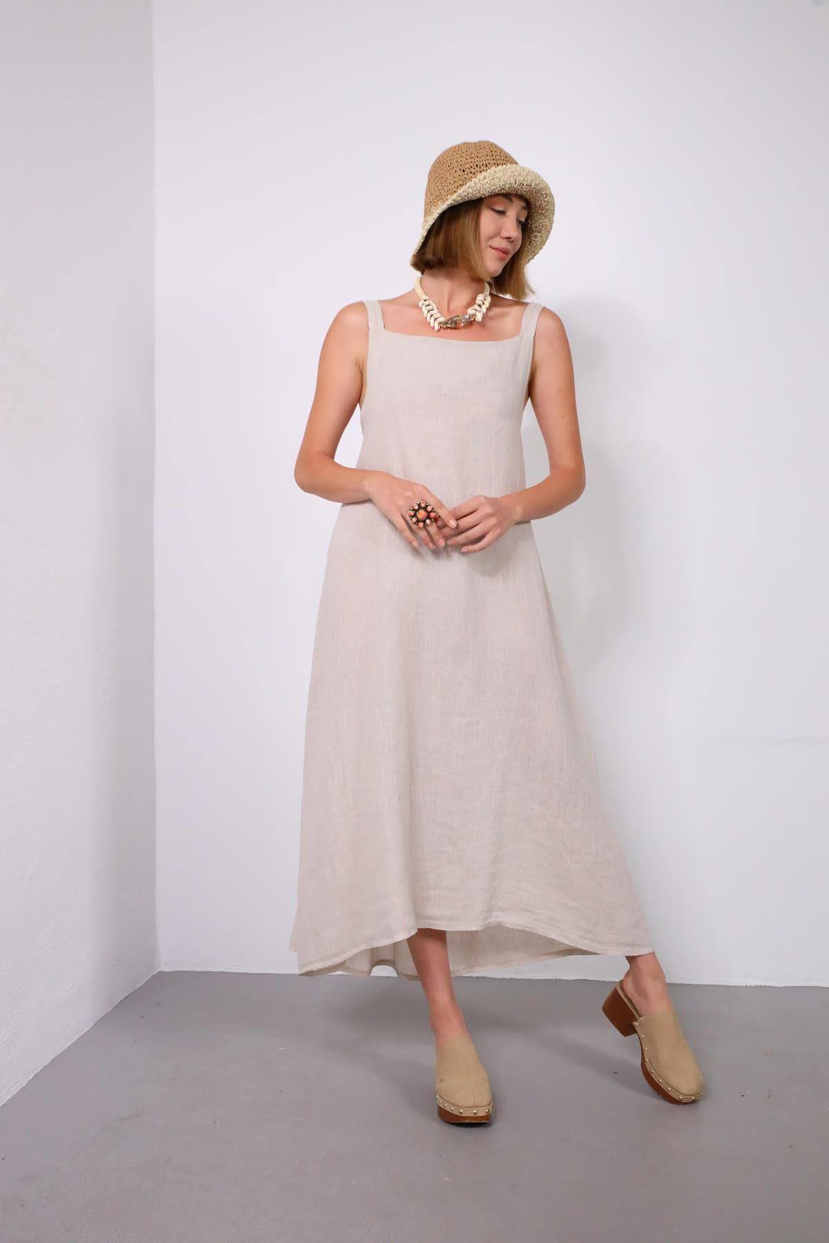 Krem Rengi Büzgülü Sırt Dekolteli Askılı Keten Elbise - Şaman Butik Krem Rengi Büzgülü Sırt Dekolteli Askılı Keten Elbise