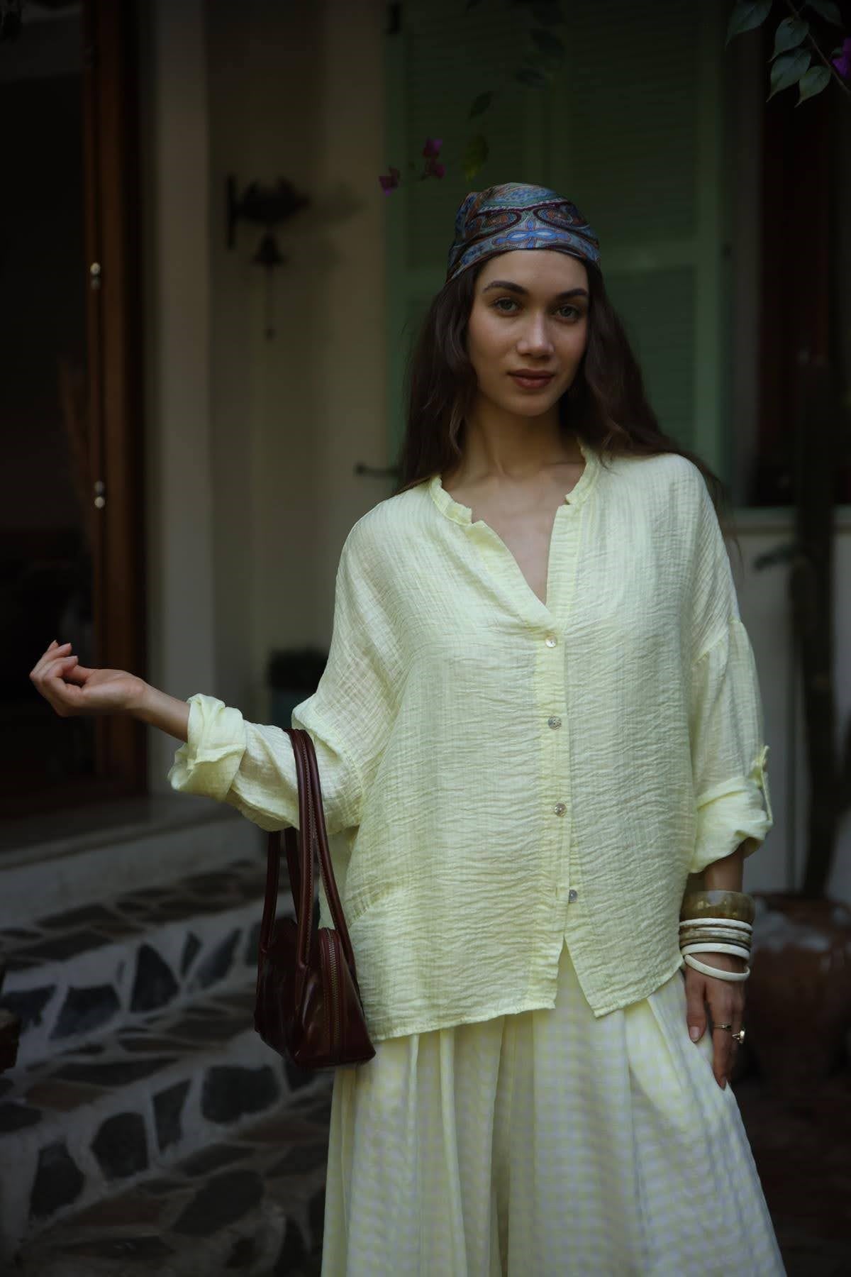 Butter Yellow V Yaka Tensel Gofre Gömlek