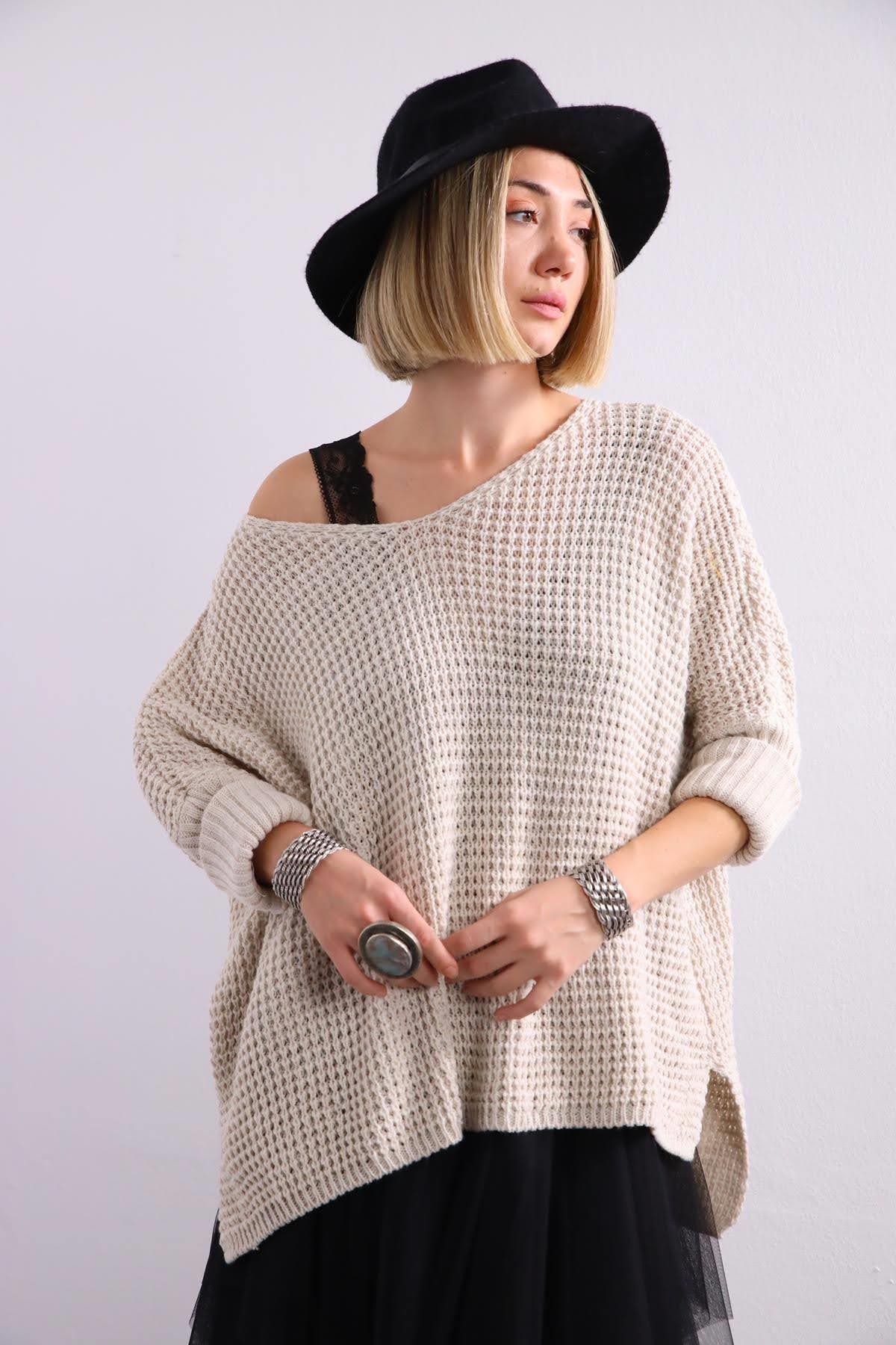 Taş Rengi Arkası Uzun Örgü Kazak - Şaman Butik Taş Rengi Arkası Uzun Örgü Kazak