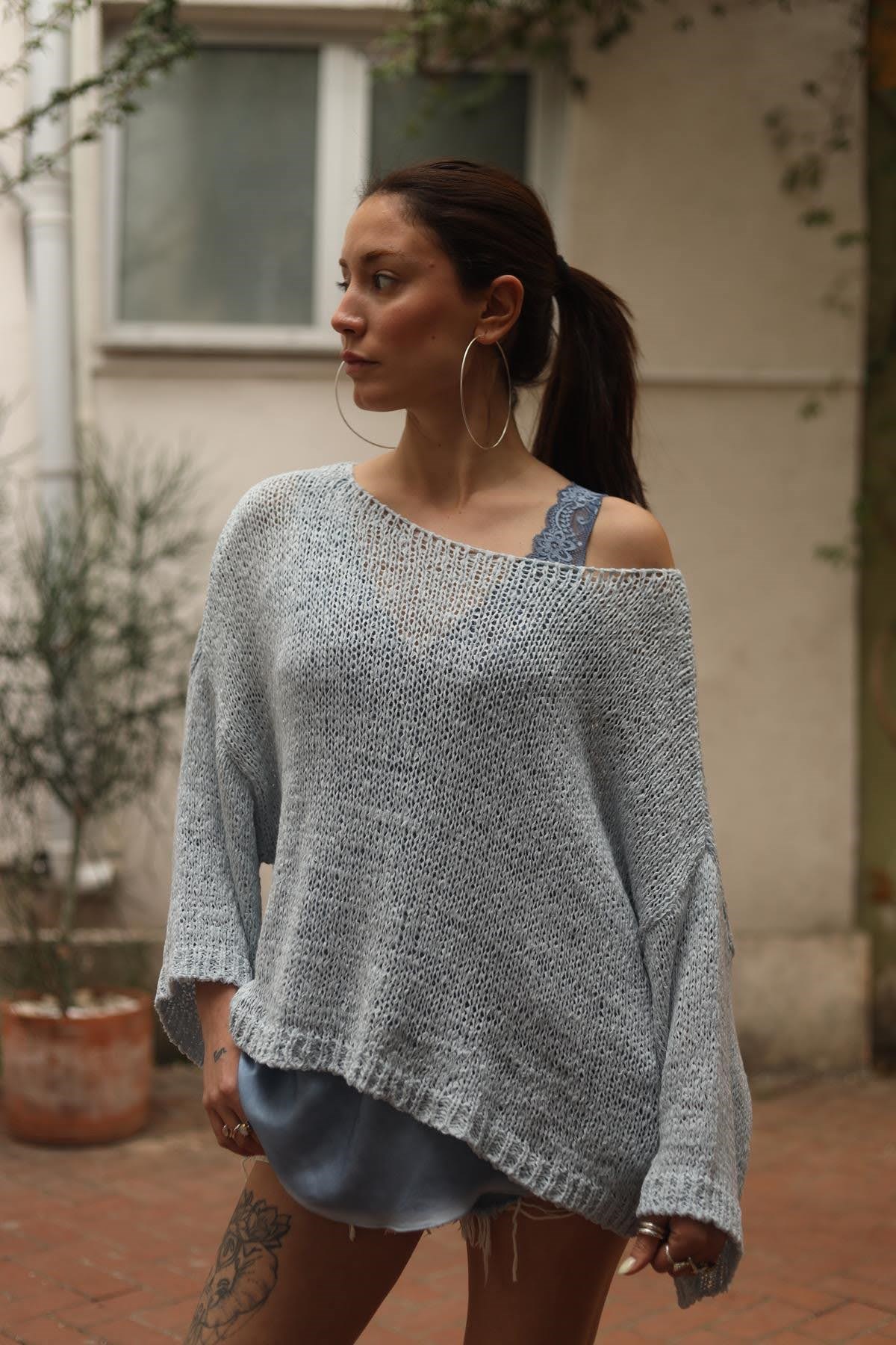 Bebek Mavisi Geniş Yaka Salaş Merserize Bluz