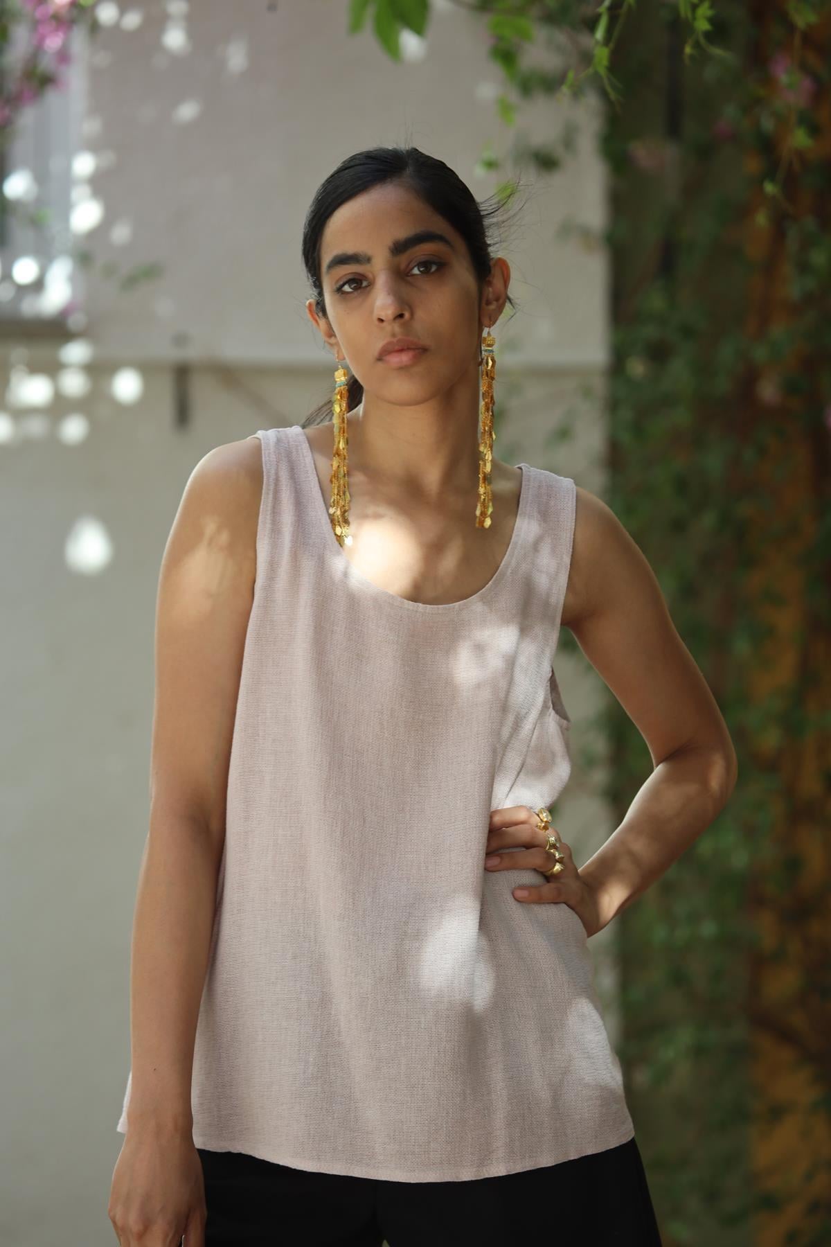 Pudra Pembe Geniş Yaka Askılı Soft Keten Bluz