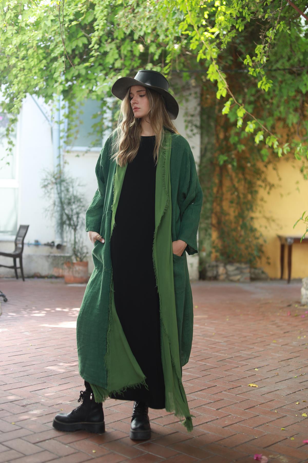 Yeşil Sırt Detaylı Keten Kaftan